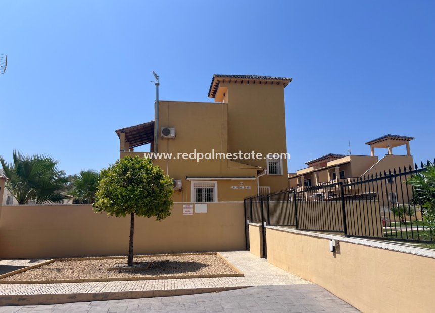 Revente - Villa -
Orihuela Costa - Inland