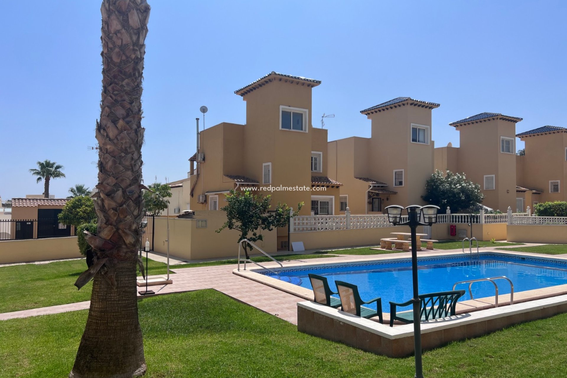 Revente - Villa -
Orihuela Costa - Inland