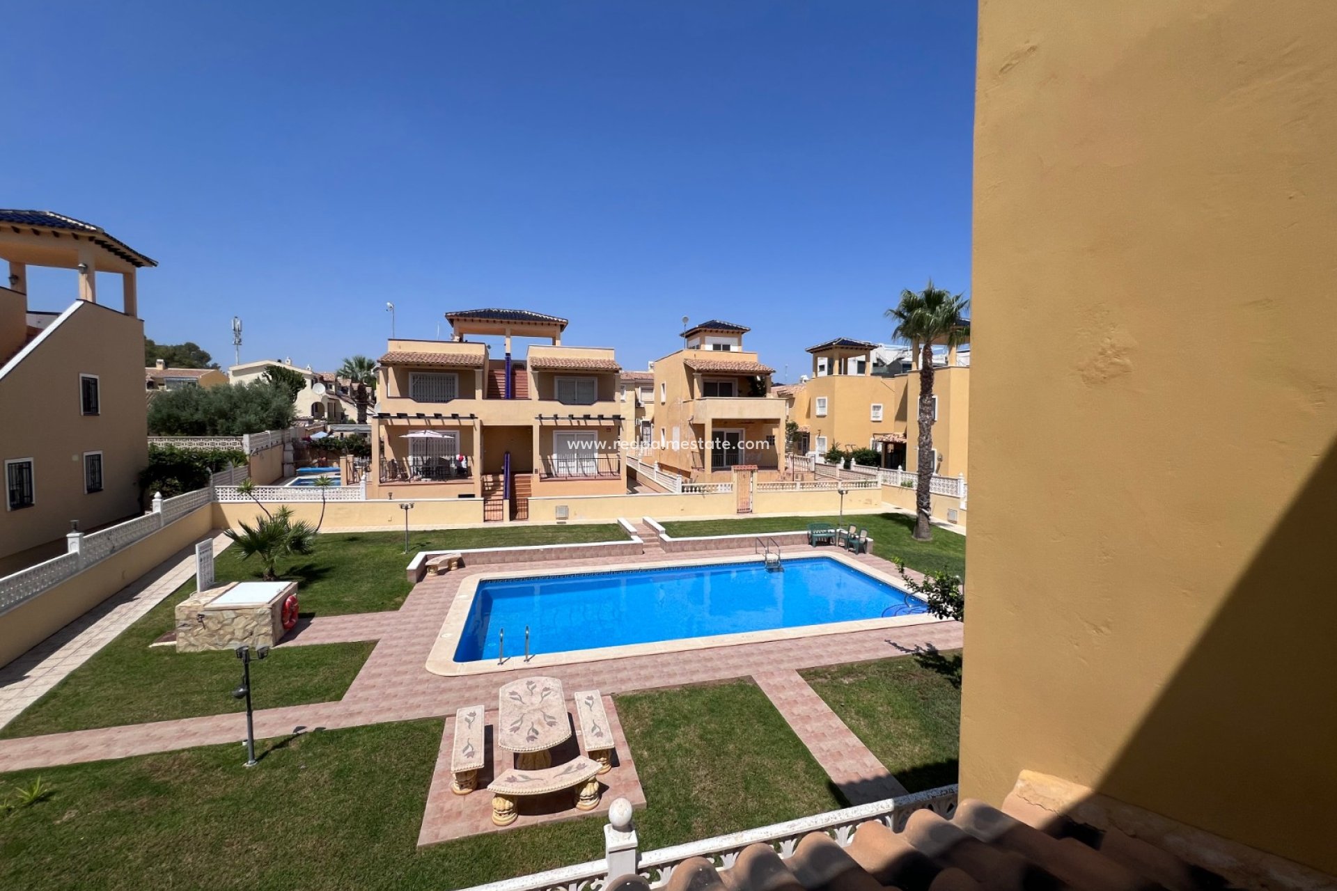 Revente - Villa -
Orihuela Costa - Inland