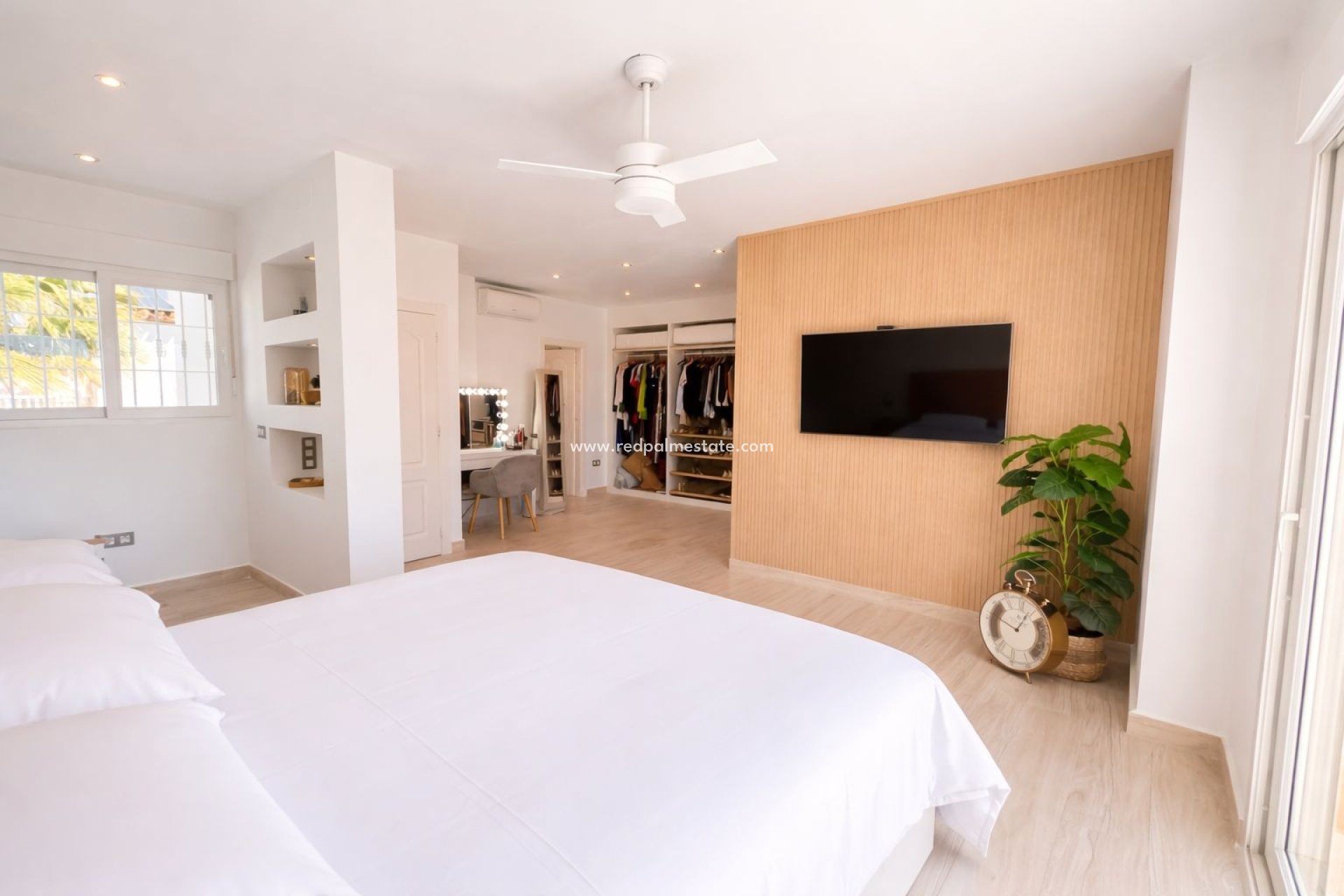 Revente - Villa -
Orihuela Costa - Inland