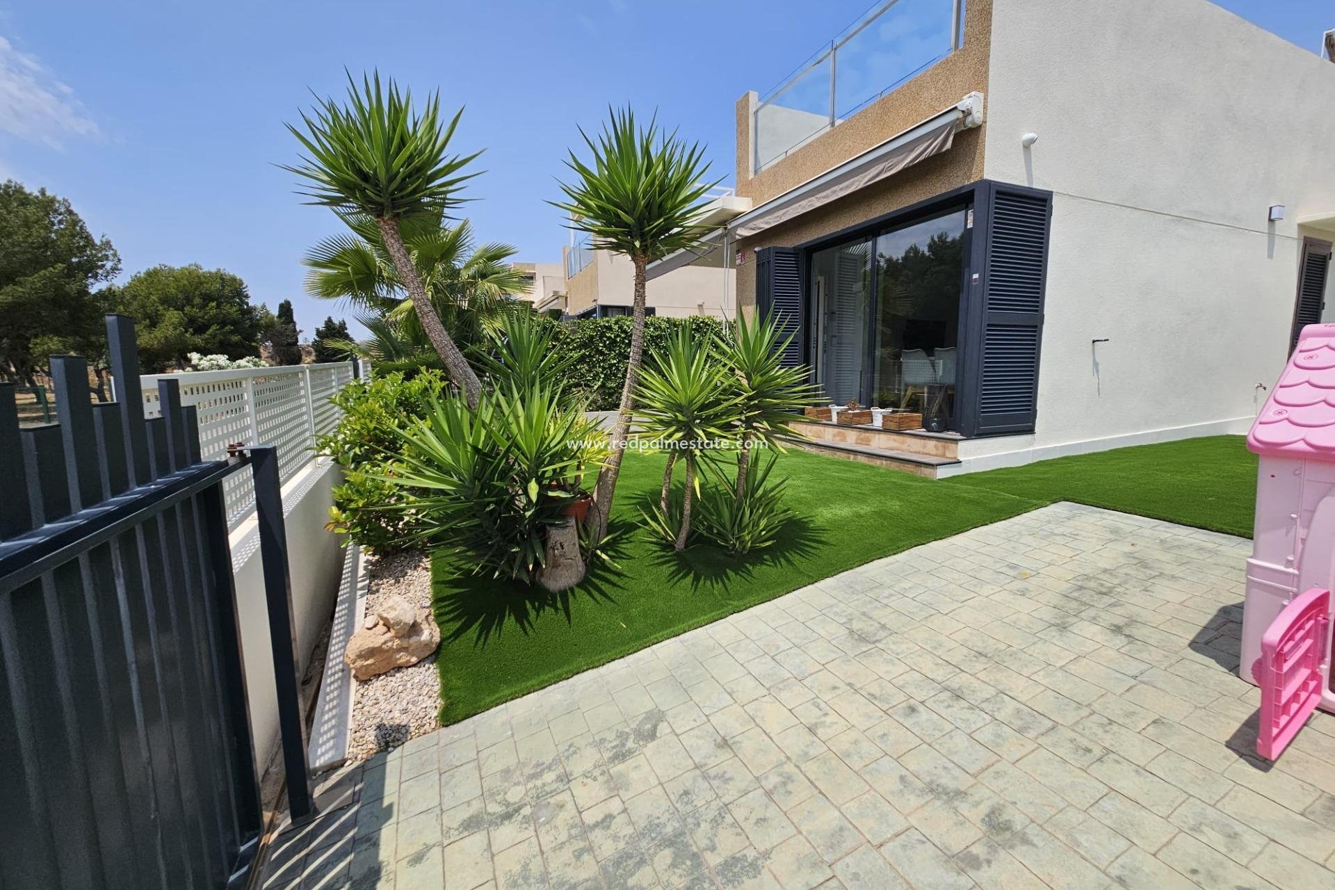 Revente - Villa -
Orihuela Costa - La Regia