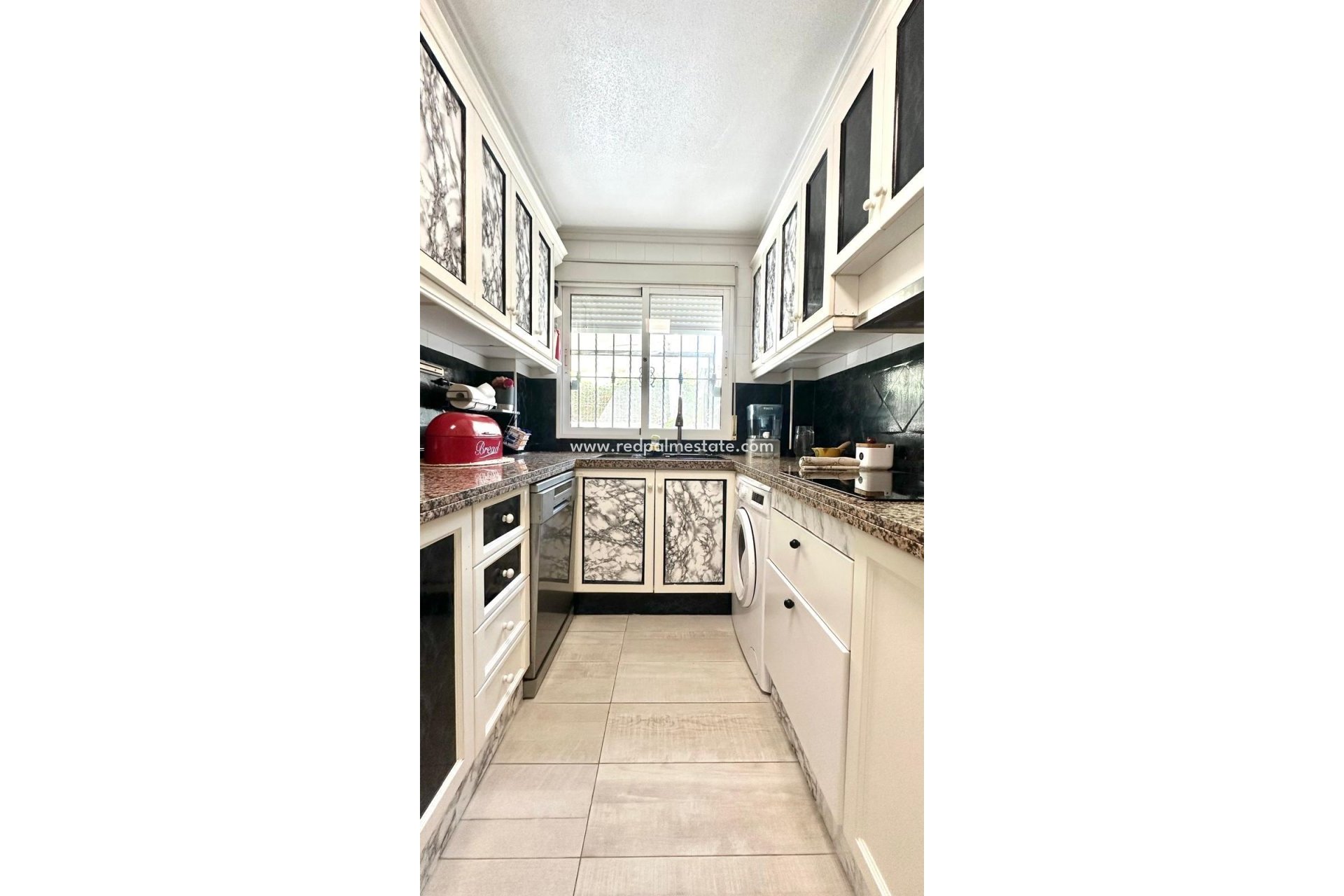 Revente - Villa -
Orihuela Costa - La Regia