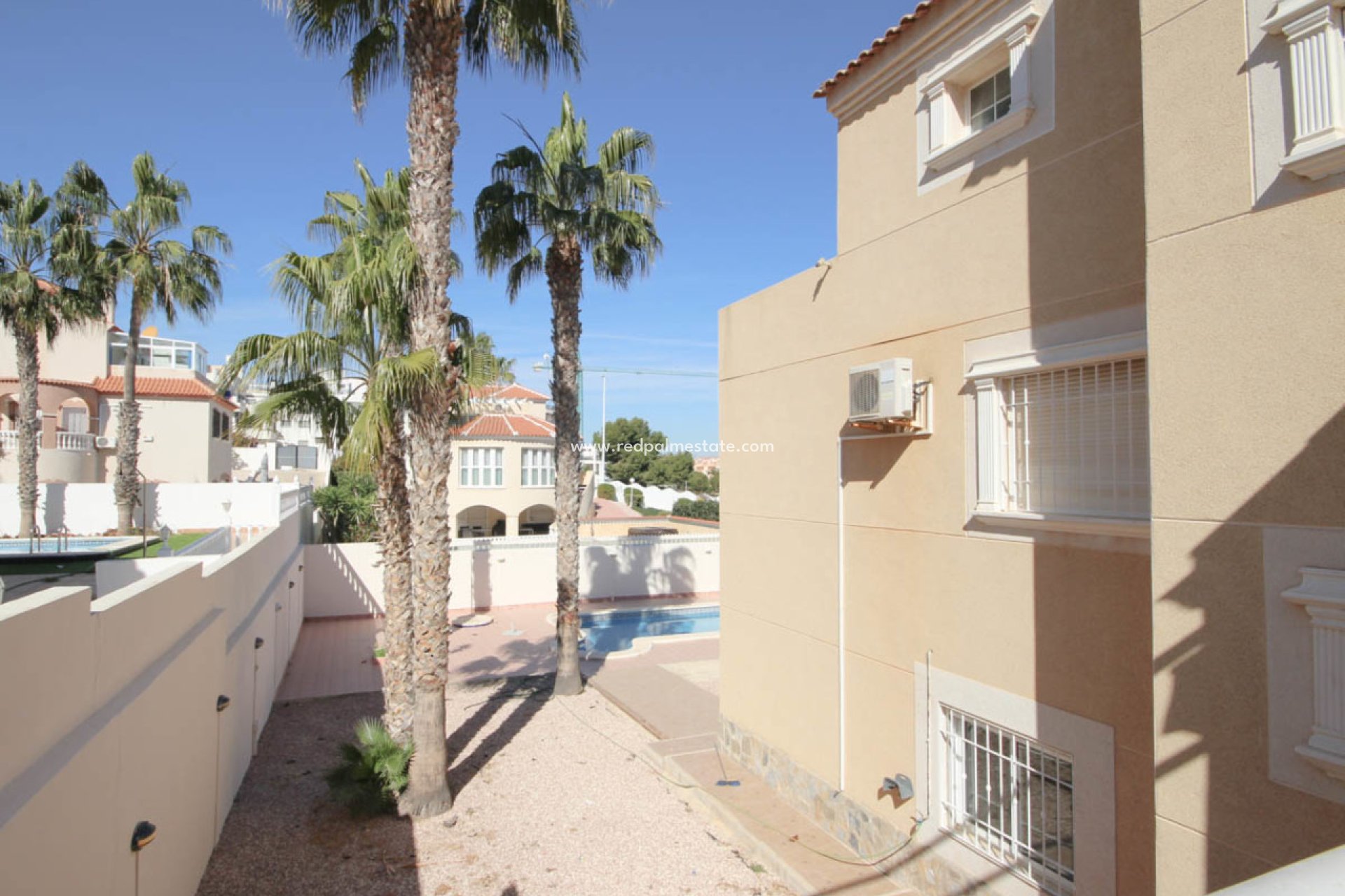 Revente - Villa -
Orihuela Costa - La Zenia