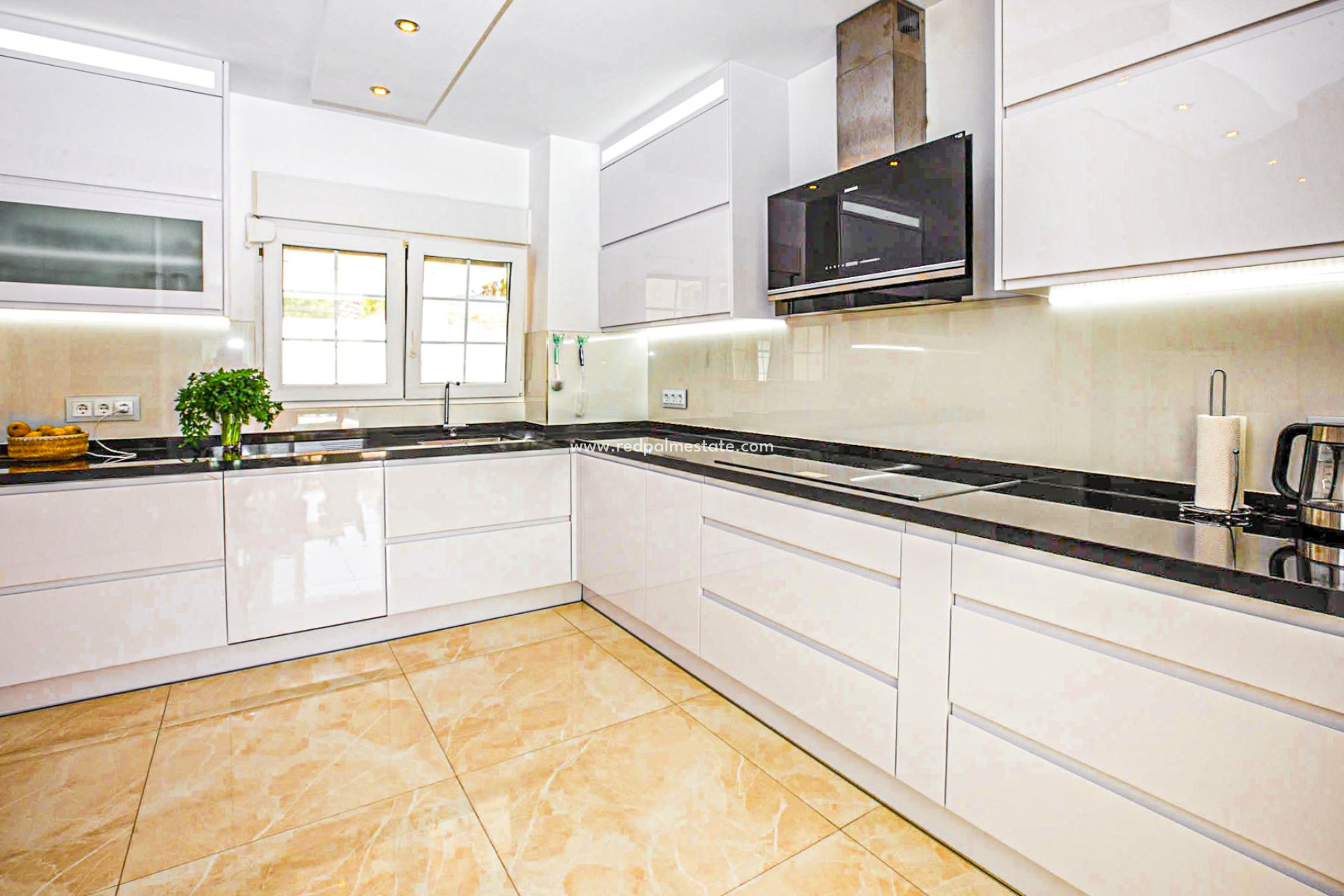 Revente - Villa -
Orihuela Costa - La Zenia