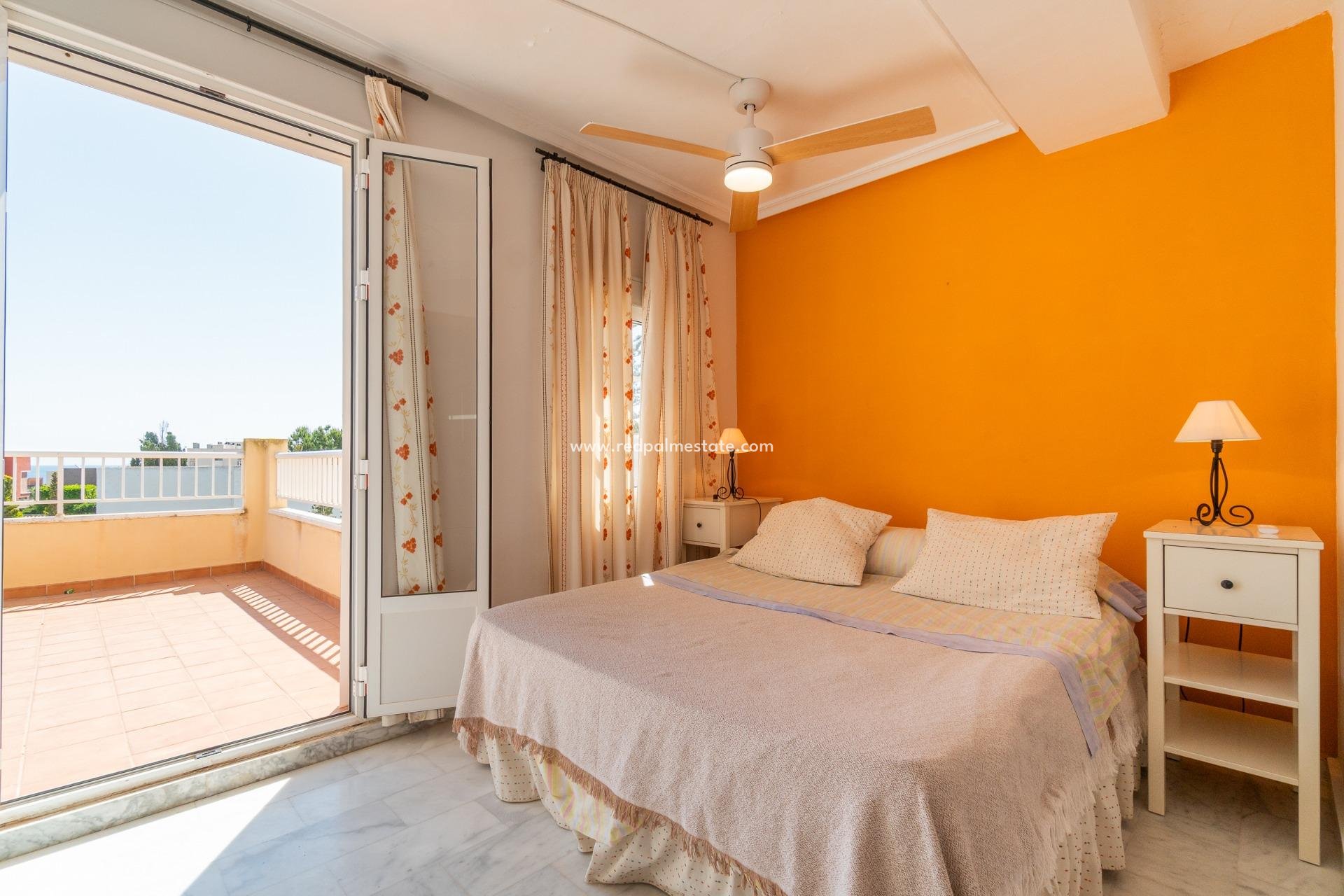 Revente - Villa -
Orihuela Costa - La Zenia