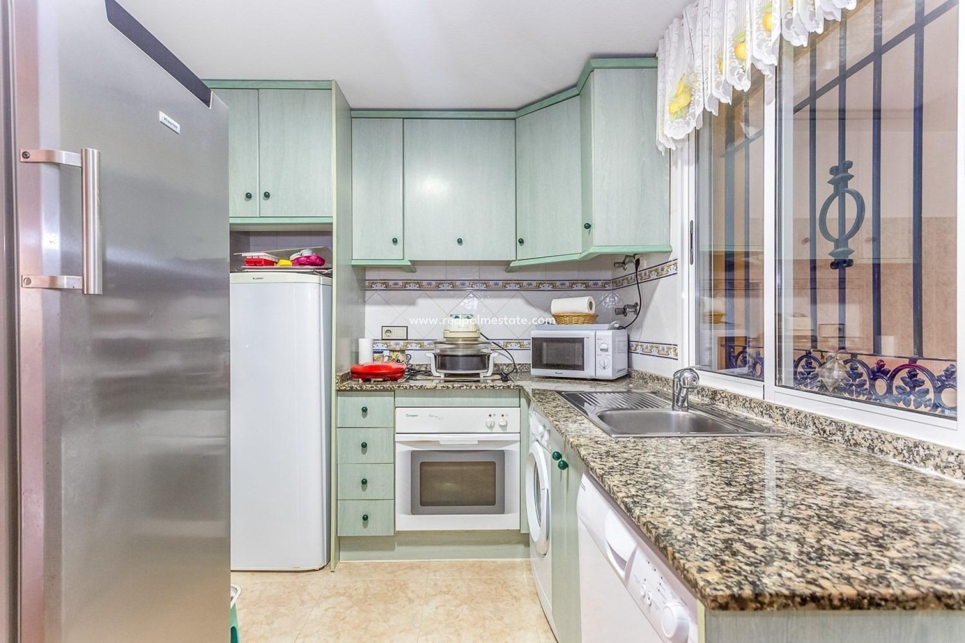 Revente - Villa -
Orihuela Costa - La Zenia