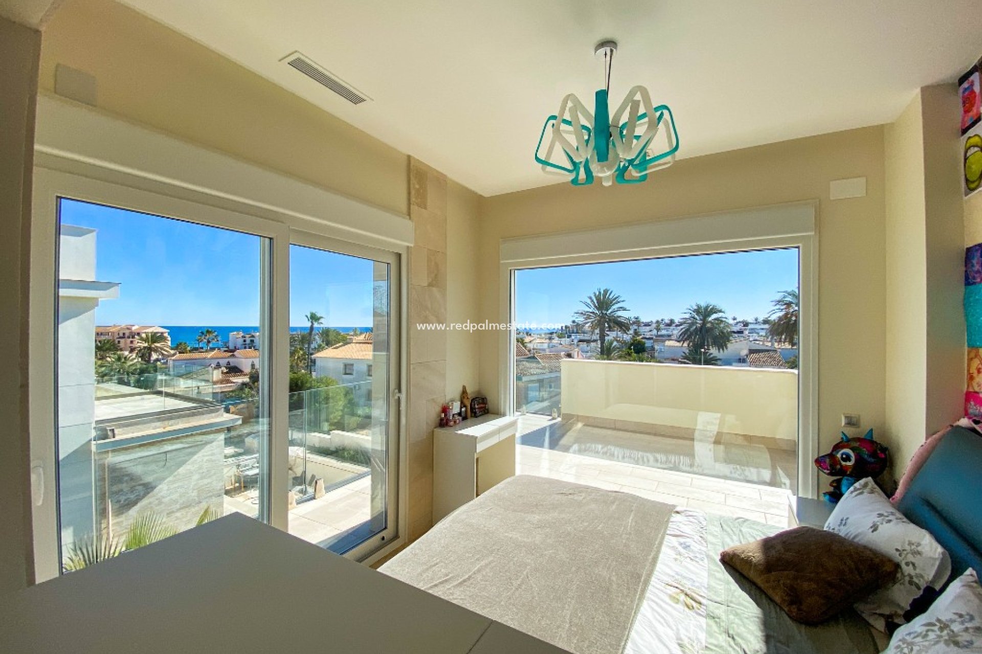 Revente - Villa -
Orihuela Costa - La Zenia