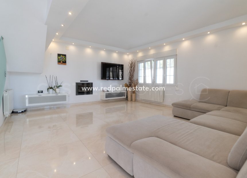 Revente - Villa -
Orihuela Costa - La Zenia