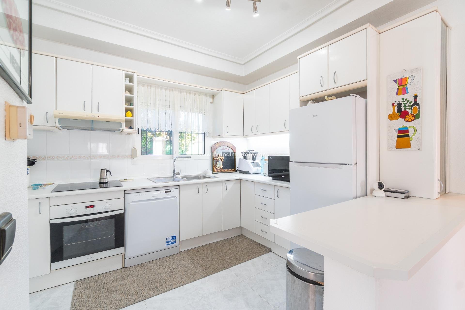 Revente - Villa -
Orihuela Costa - La Zenia