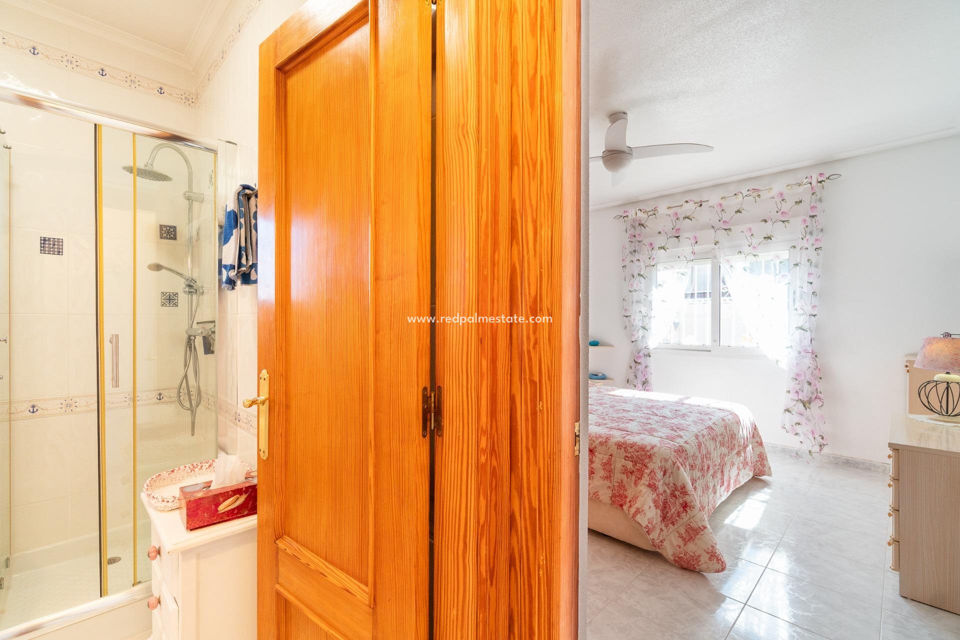 Revente - Villa -
Orihuela Costa - La Zenia