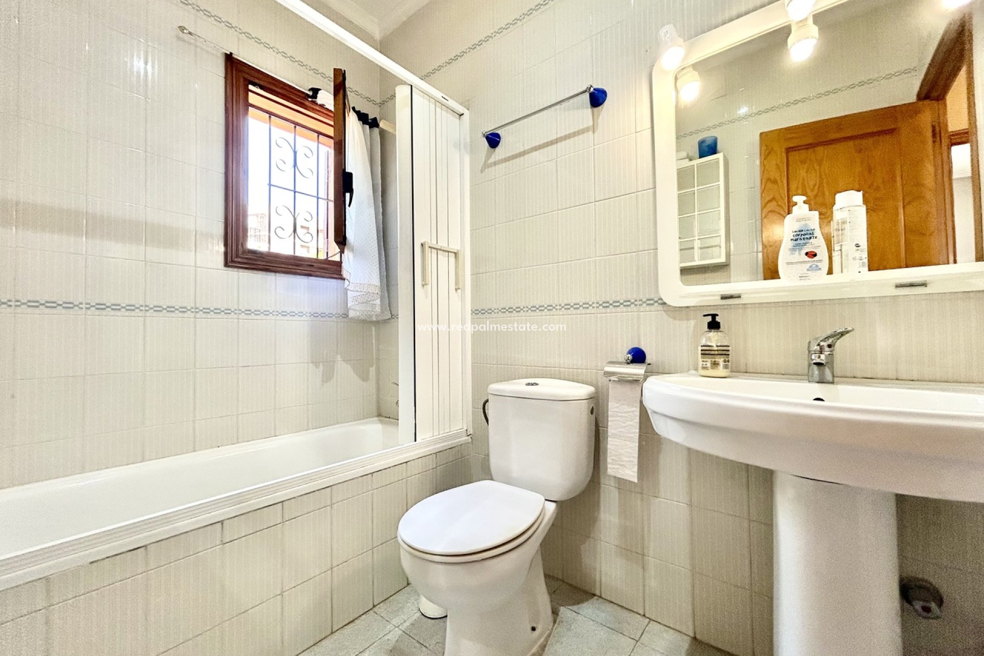 Revente - Villa -
Orihuela Costa - La Zenia