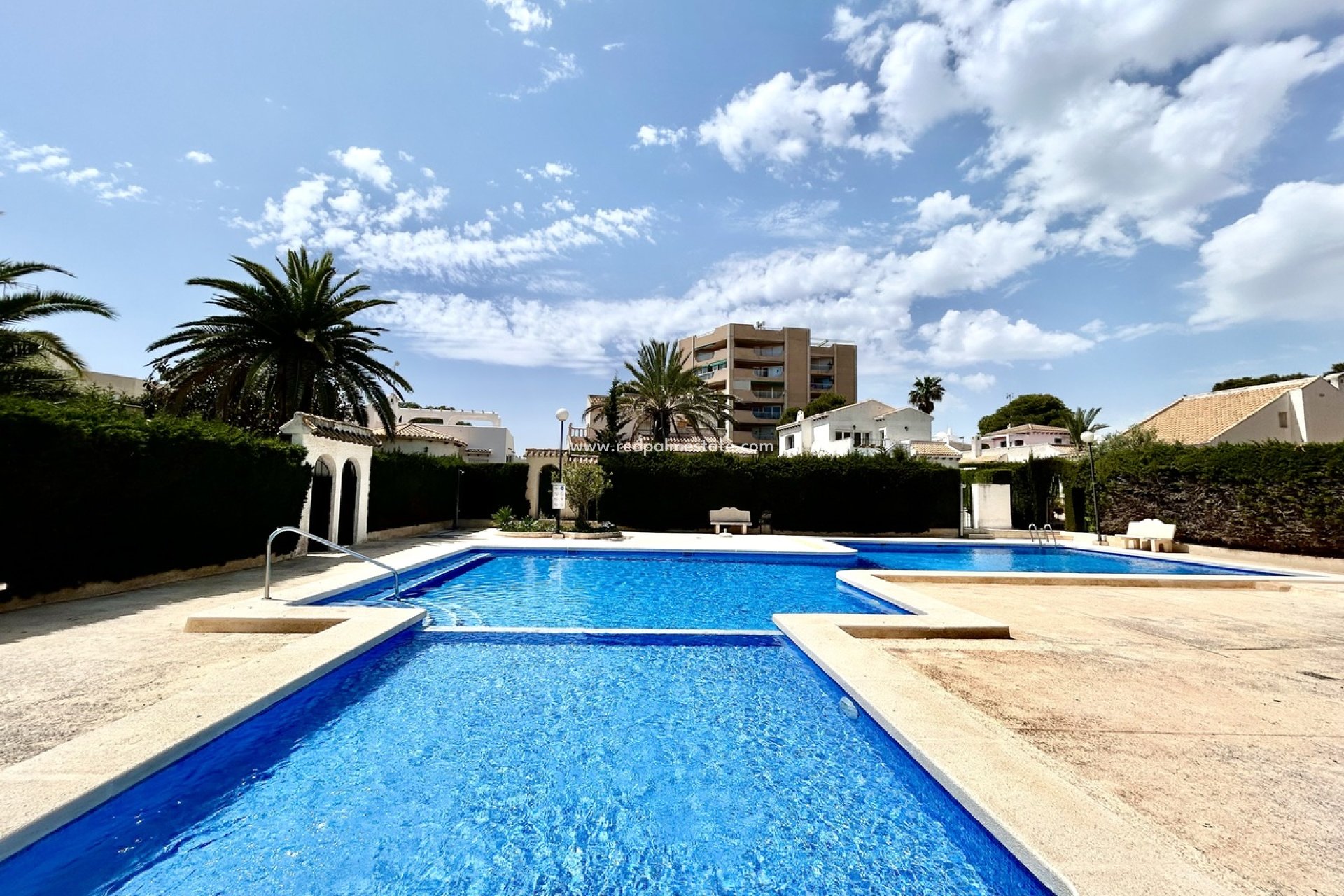 Revente - Villa -
Orihuela Costa - La Zenia