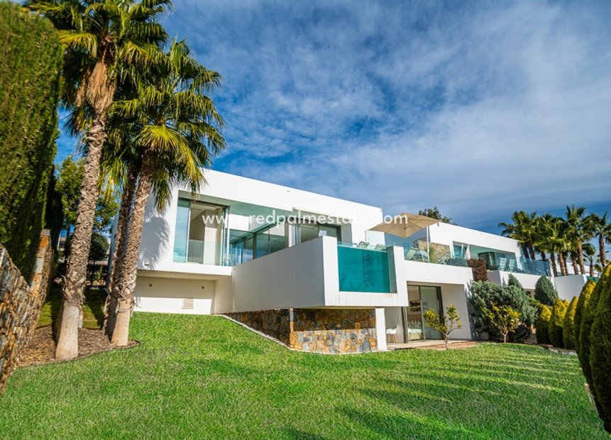 Revente - Villa -
Orihuela Costa - Las Colinas Golf