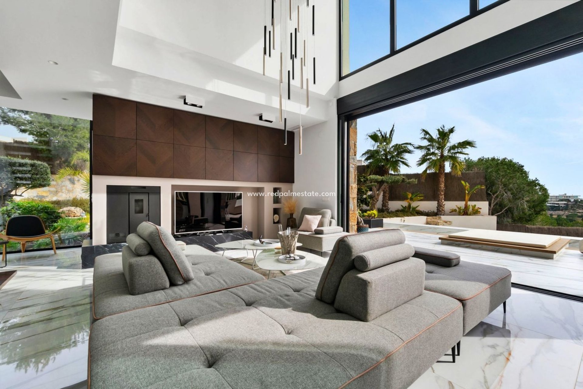 Revente - Villa -
Orihuela Costa - Las Colinas Golf