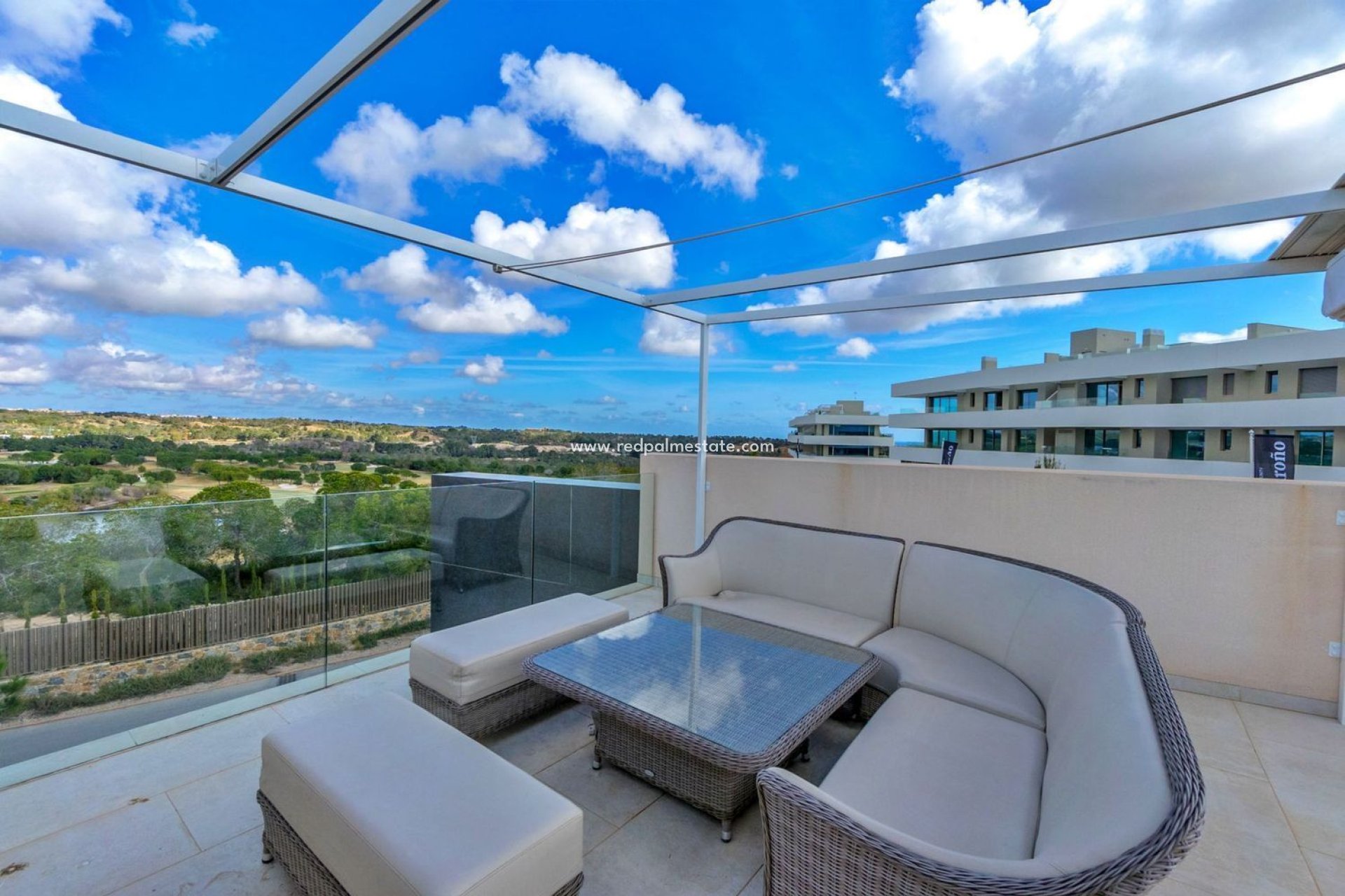 Revente - Villa -
Orihuela Costa - Las Colinas Golf