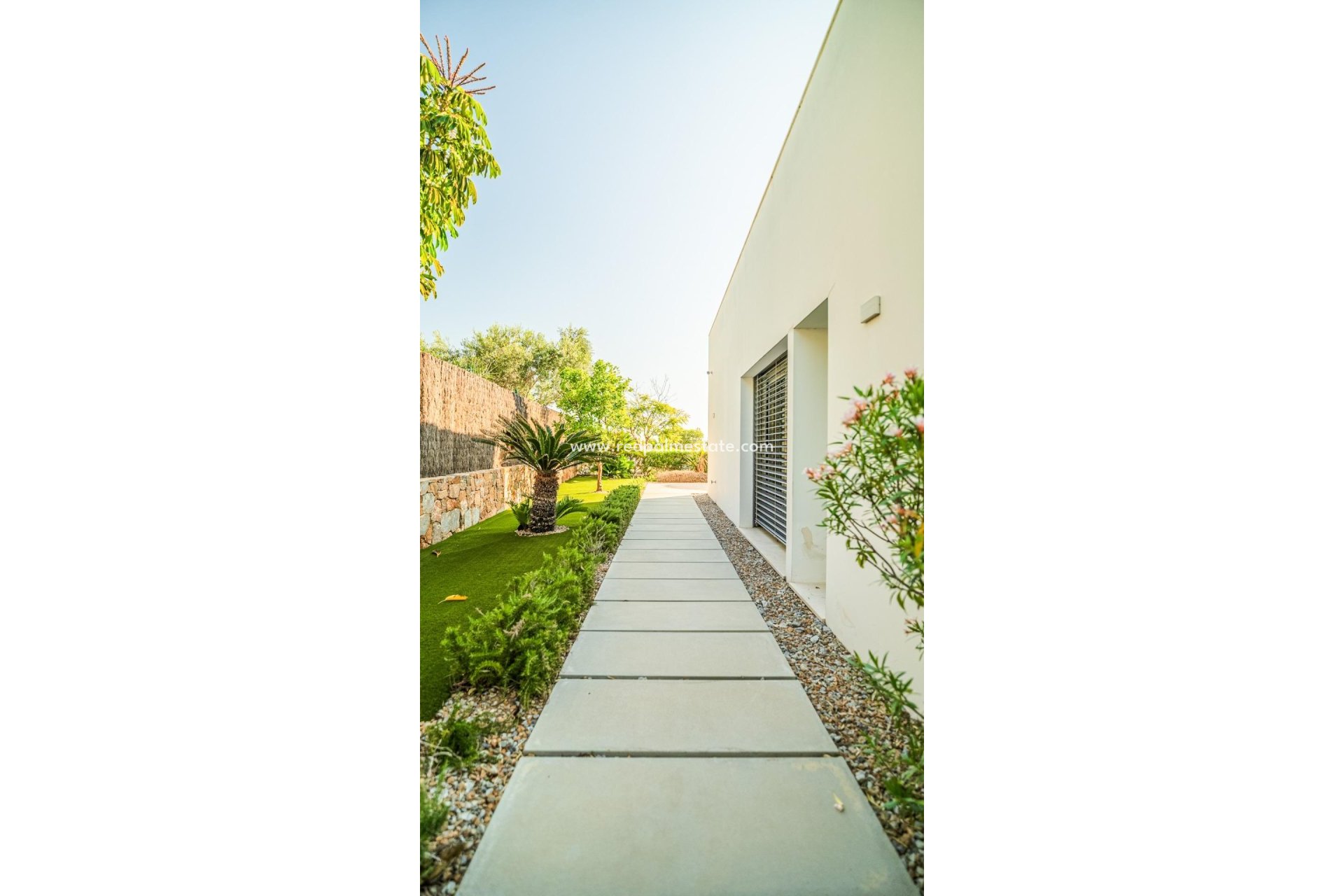 Revente - Villa -
Orihuela Costa - Las Colinas Golf