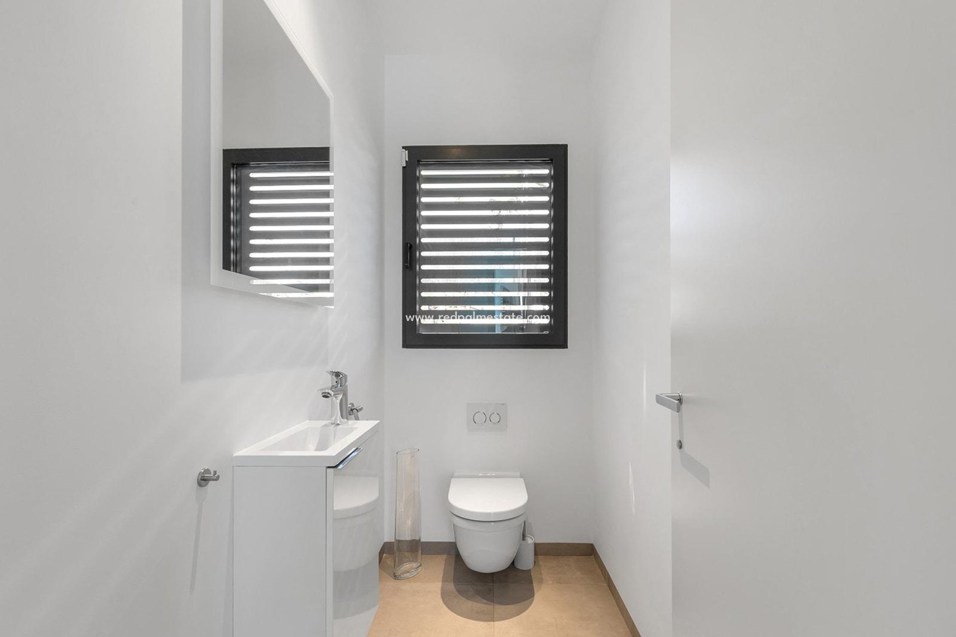 Revente - Villa -
Orihuela Costa - Las Colinas Golf