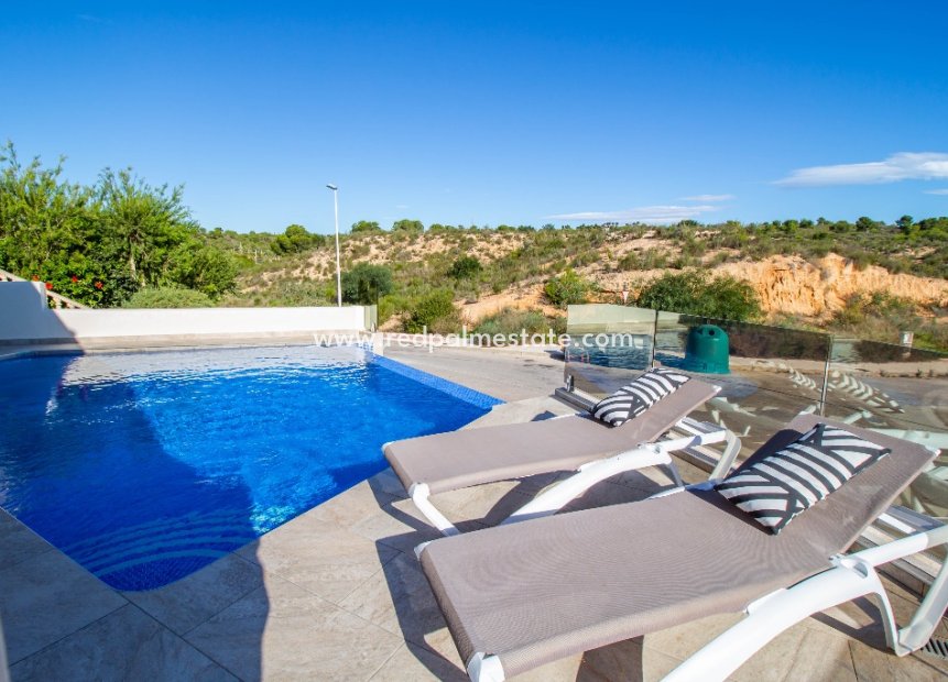 Revente - Villa -
Orihuela Costa - Las Ramblas