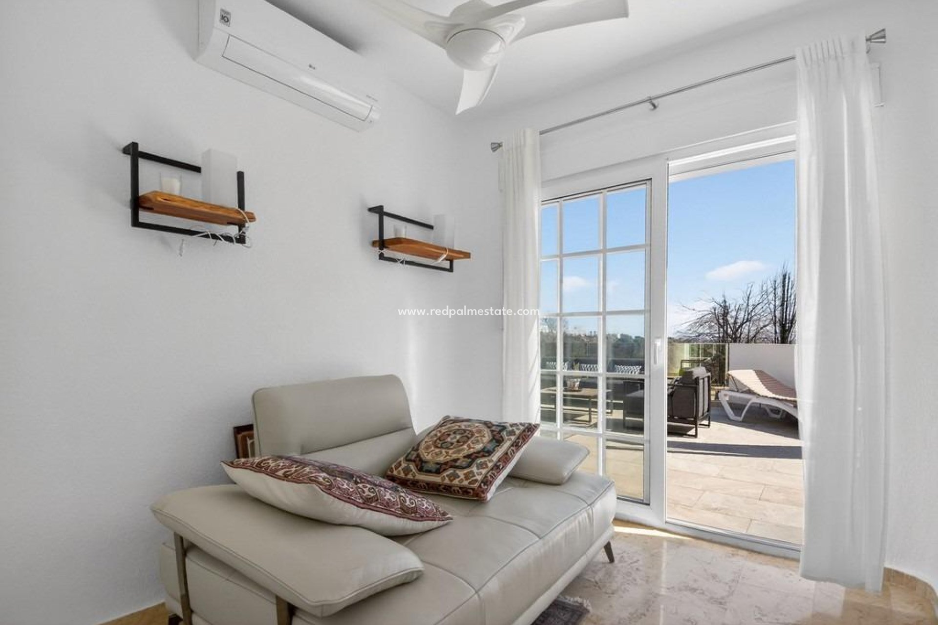 Revente - Villa -
Orihuela Costa - Las Ramblas