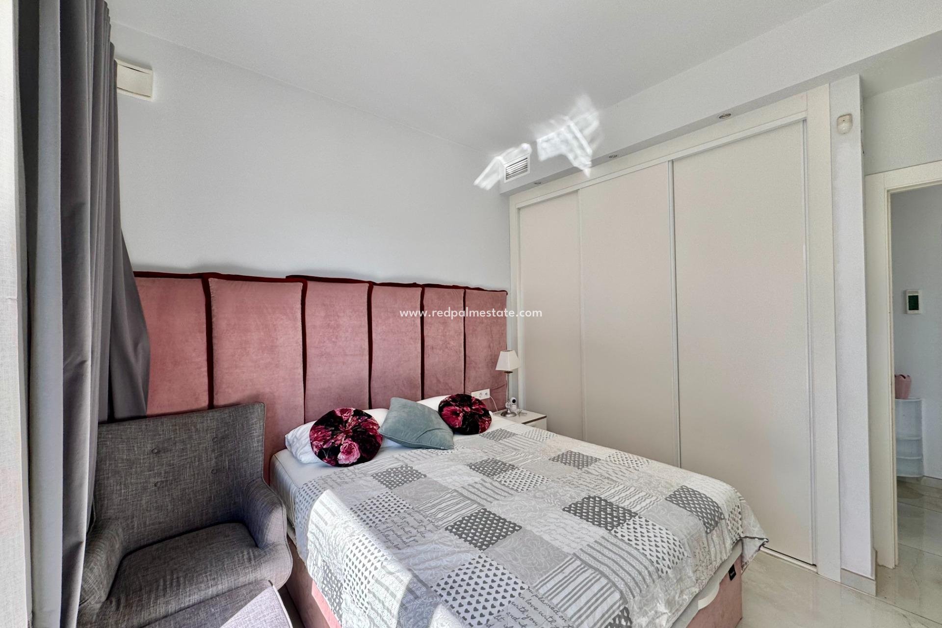 Revente - Villa -
Orihuela Costa - Lomas de Cabo Roig