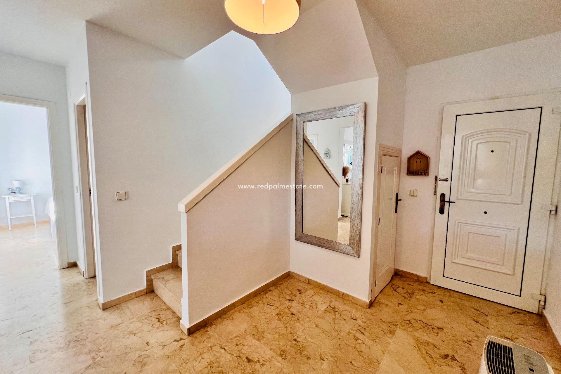 Revente - Villa -
Orihuela Costa - Lomas De Campoamor-las Ramblas