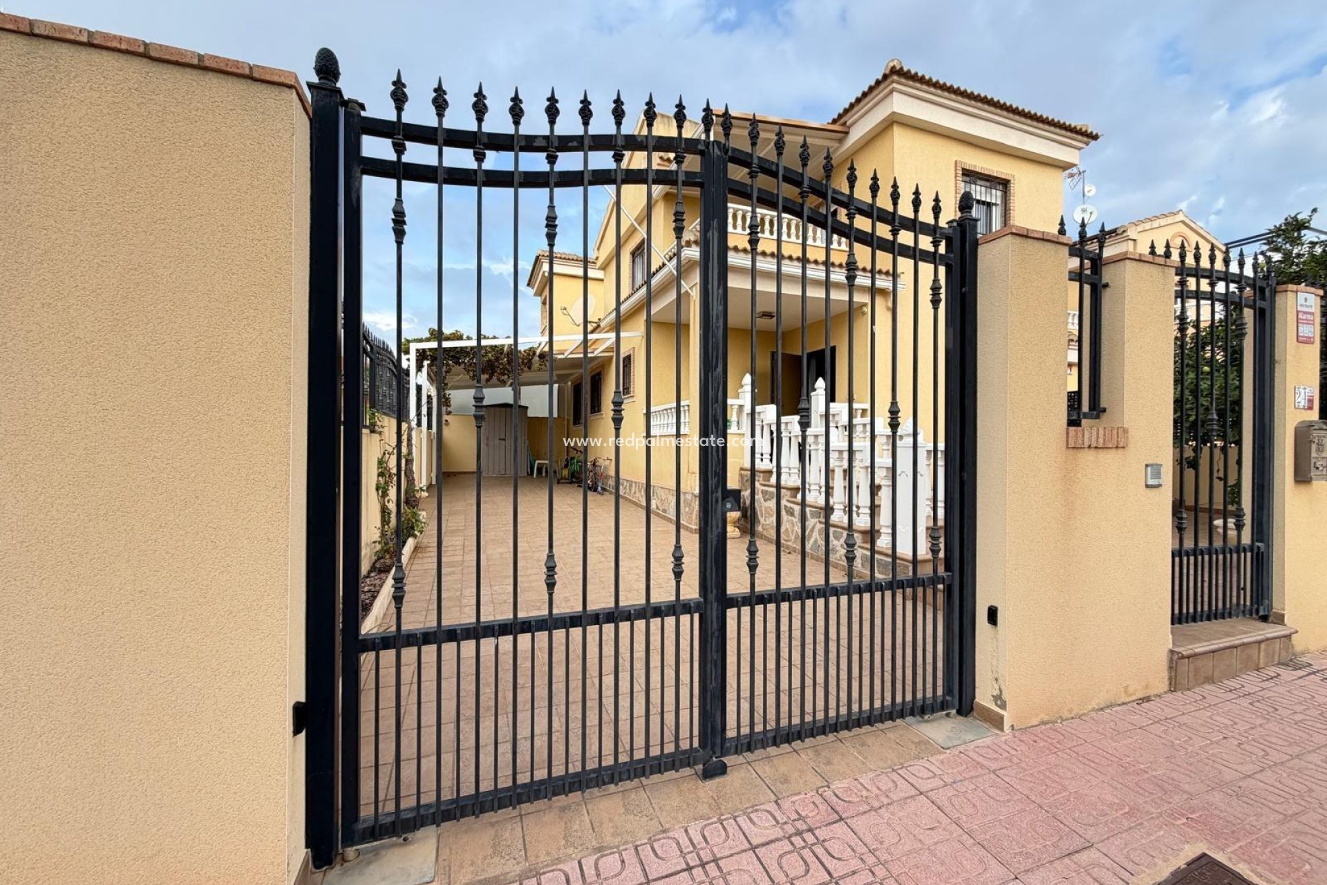 Revente - Villa -
Orihuela Costa - Lomas De Don Juan