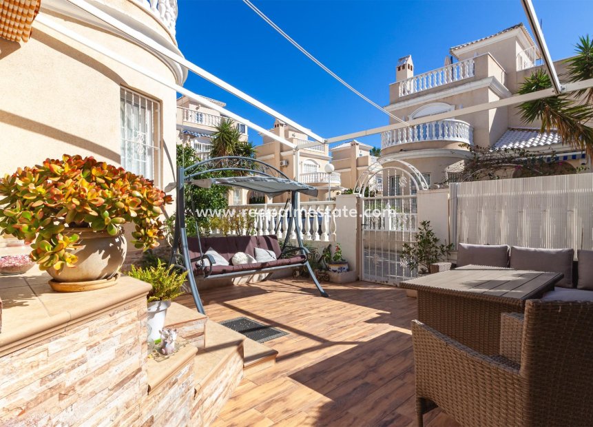 Revente - Villa -
Orihuela Costa - Los Almendros-la Florida