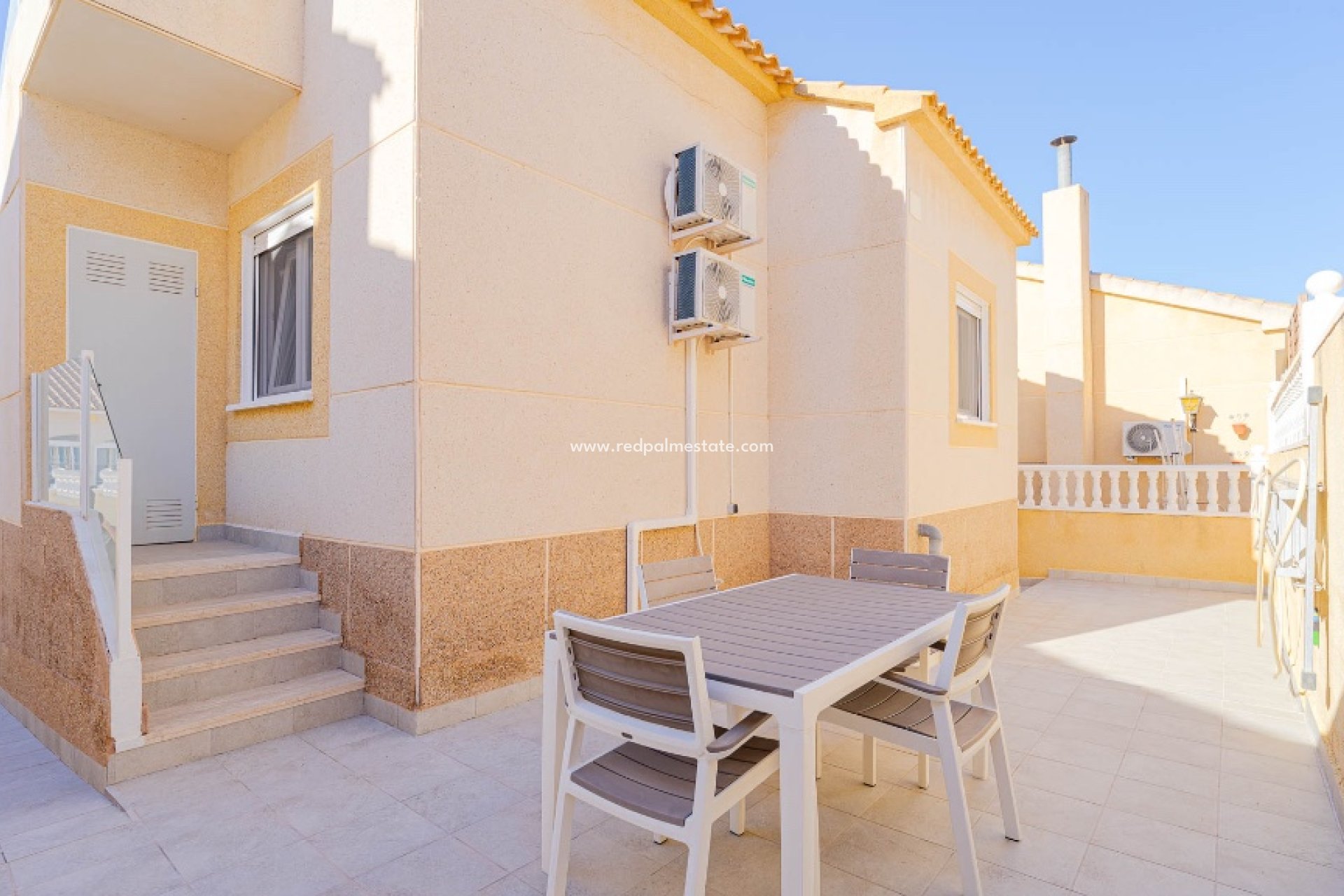 Revente - Villa -
Orihuela Costa - Los balcones