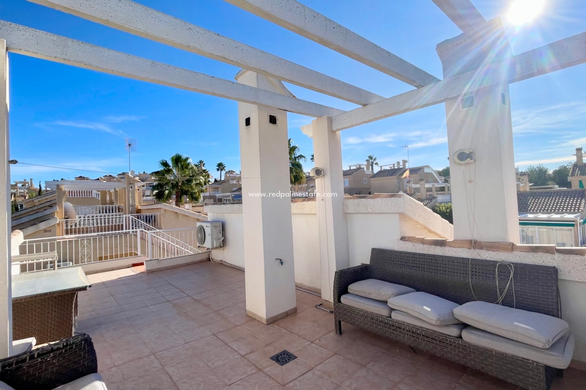 Revente - Villa -
Orihuela Costa - Los balcones