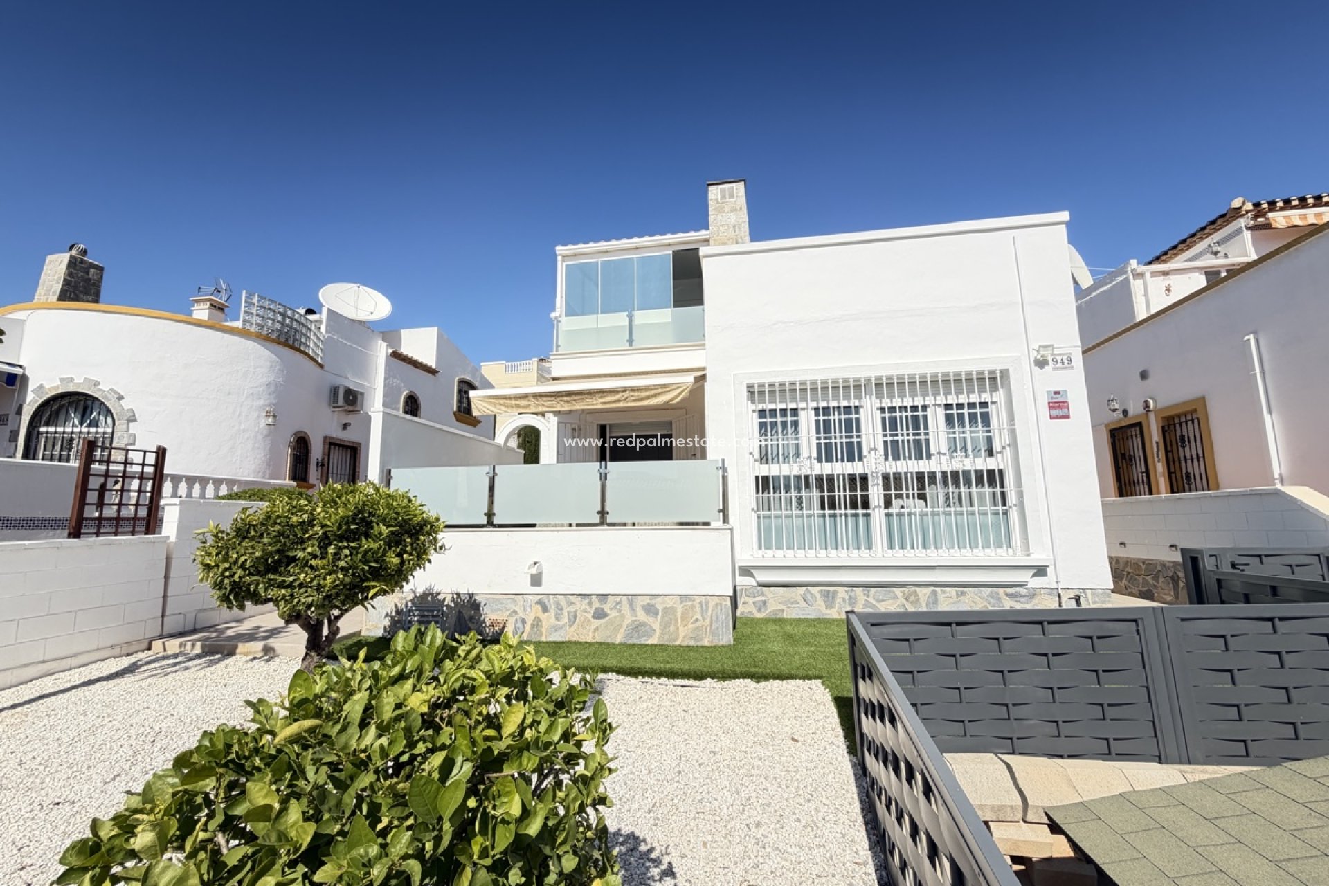 Revente - Villa -
Orihuela Costa - Los Dolses