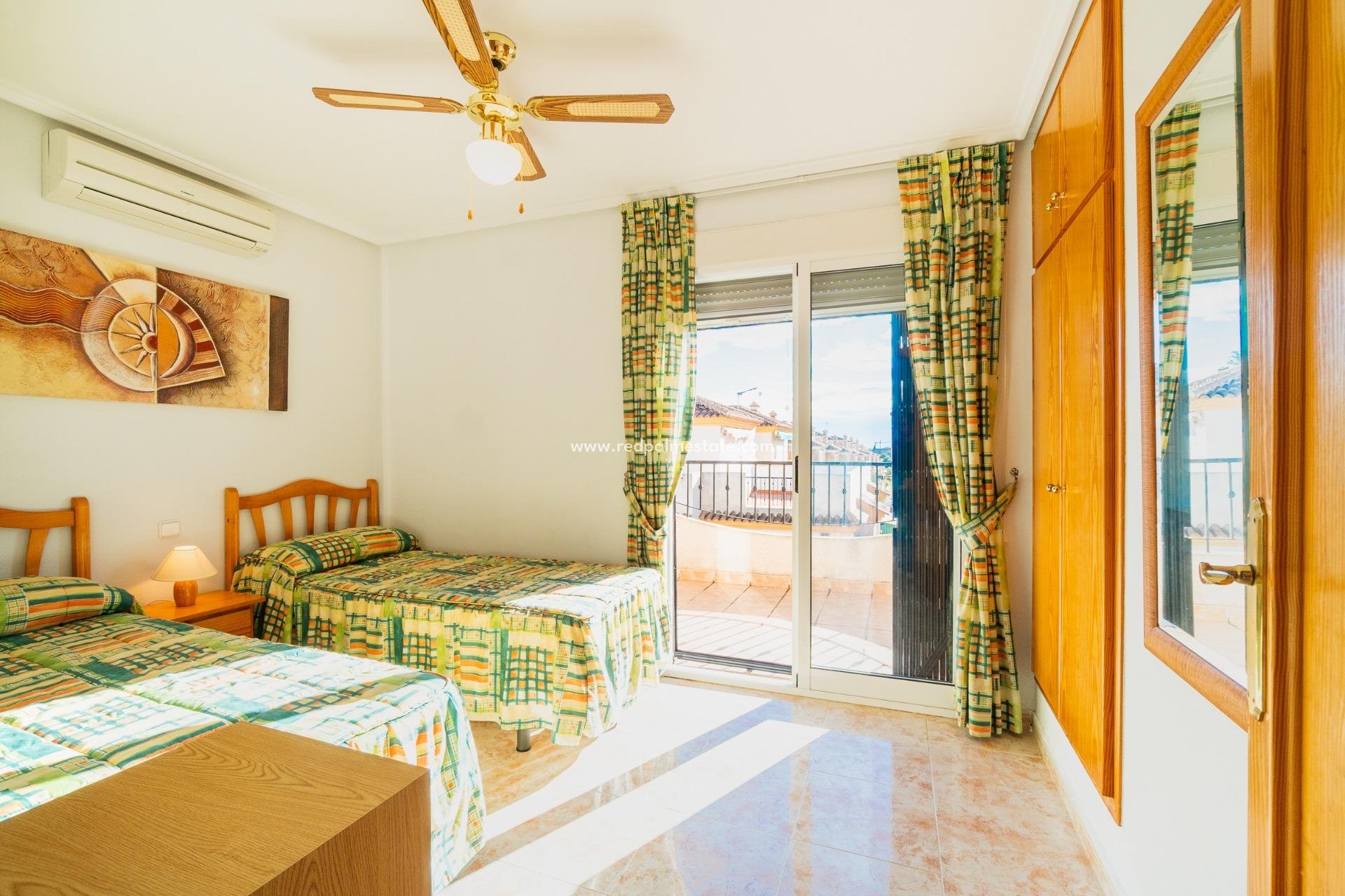 Revente - Villa -
Orihuela Costa - Playa Flamenca