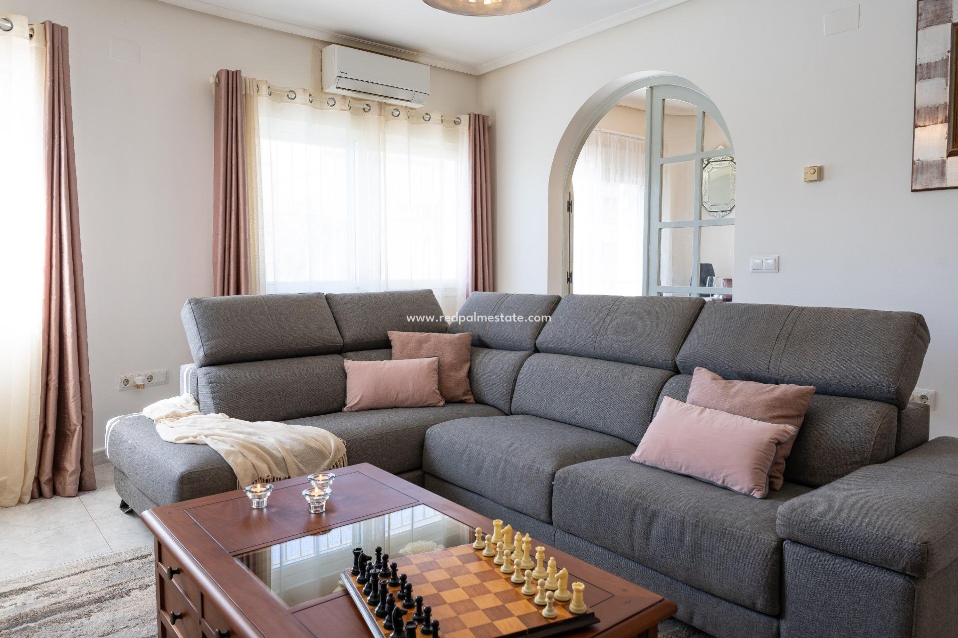 Revente - Villa -
Orihuela Costa - Playa Flamenca