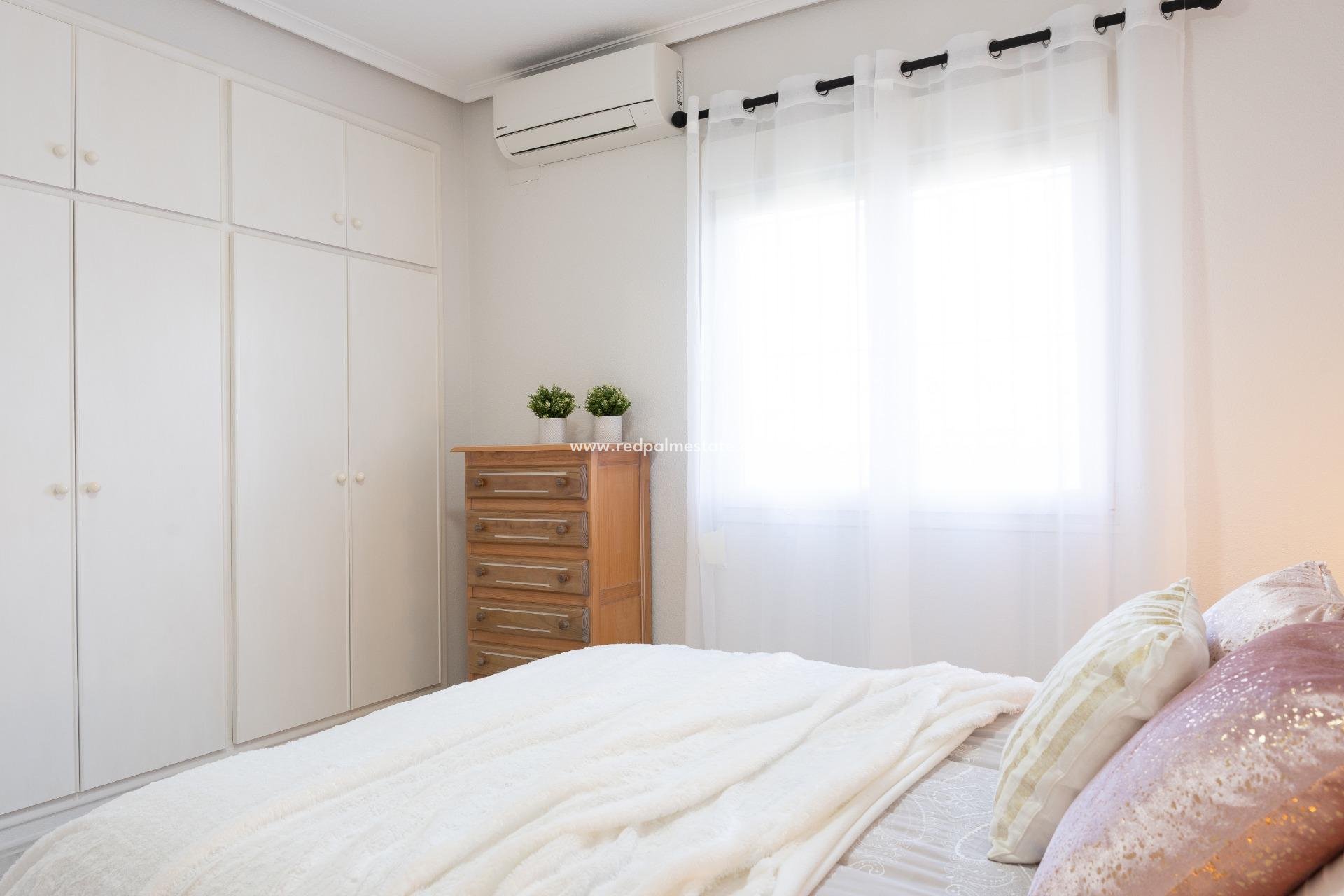 Revente - Villa -
Orihuela Costa - Playa Flamenca