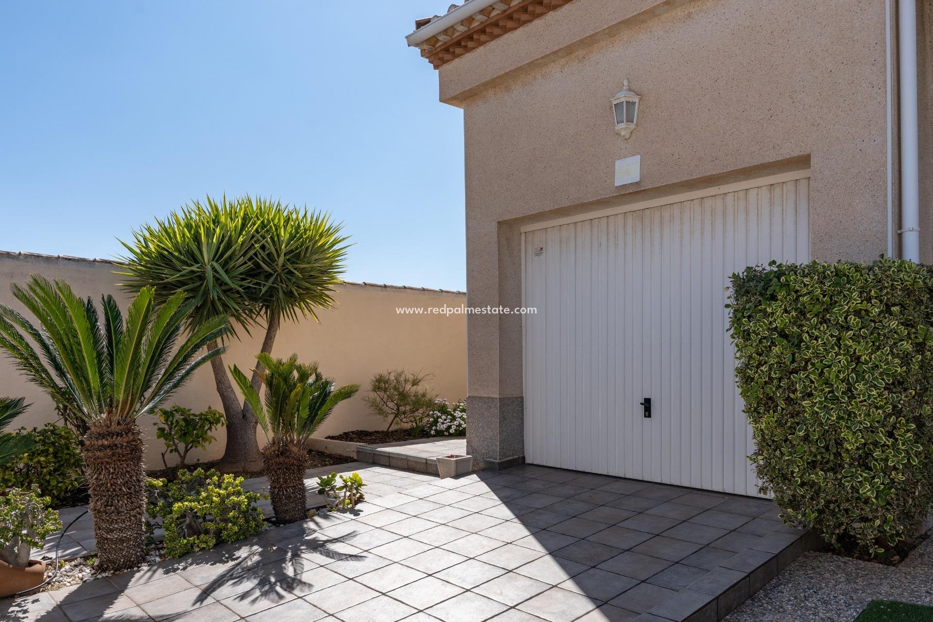 Revente - Villa -
Orihuela Costa - Playa Flamenca