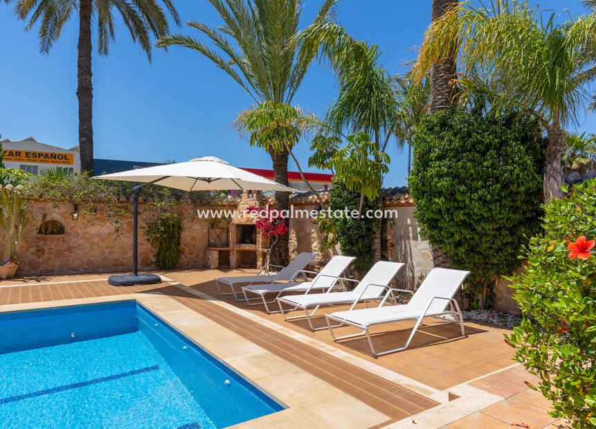 Revente - Villa -
Orihuela Costa - Punta prima