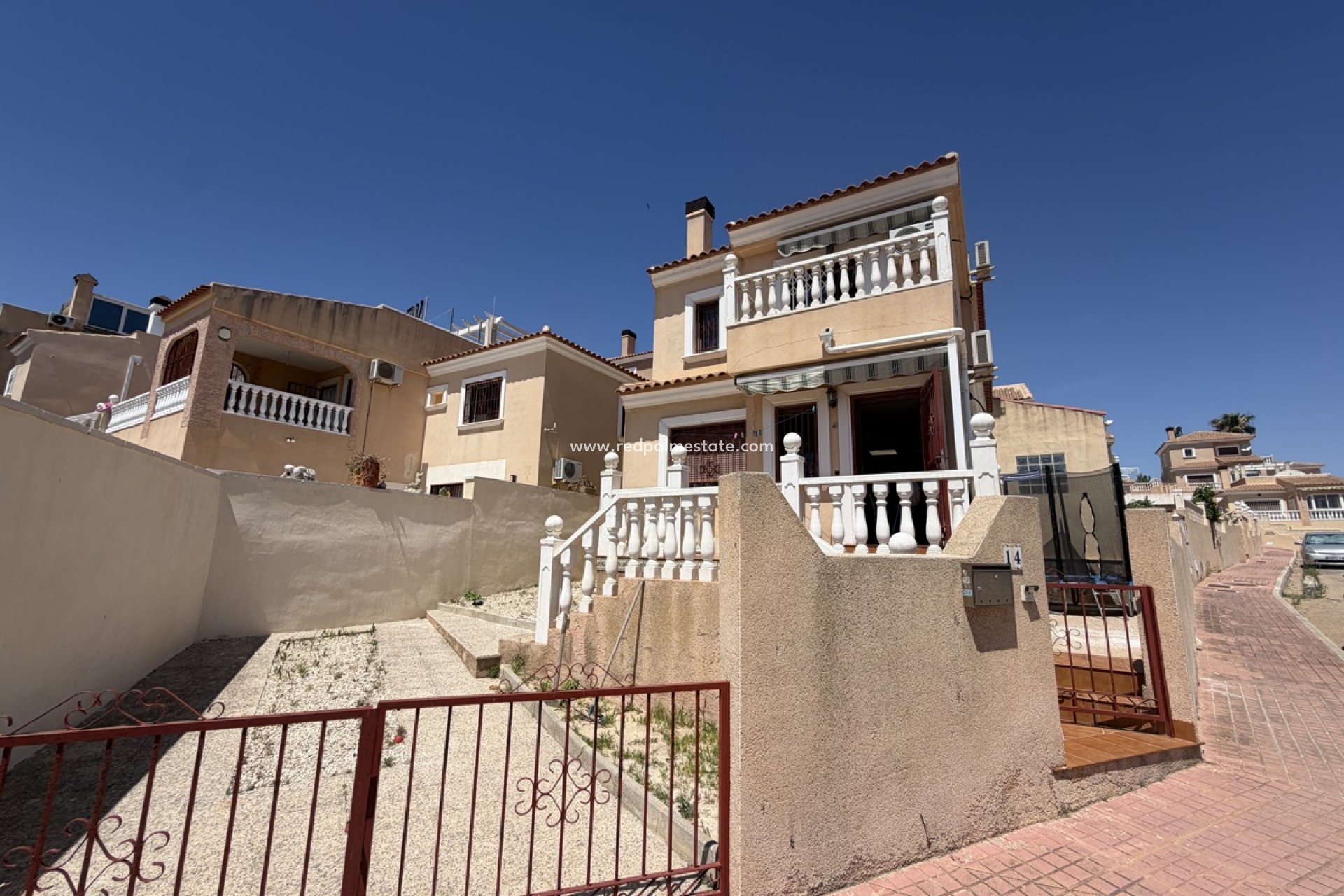 Revente - Villa -
Orihuela Costa - Villamartín