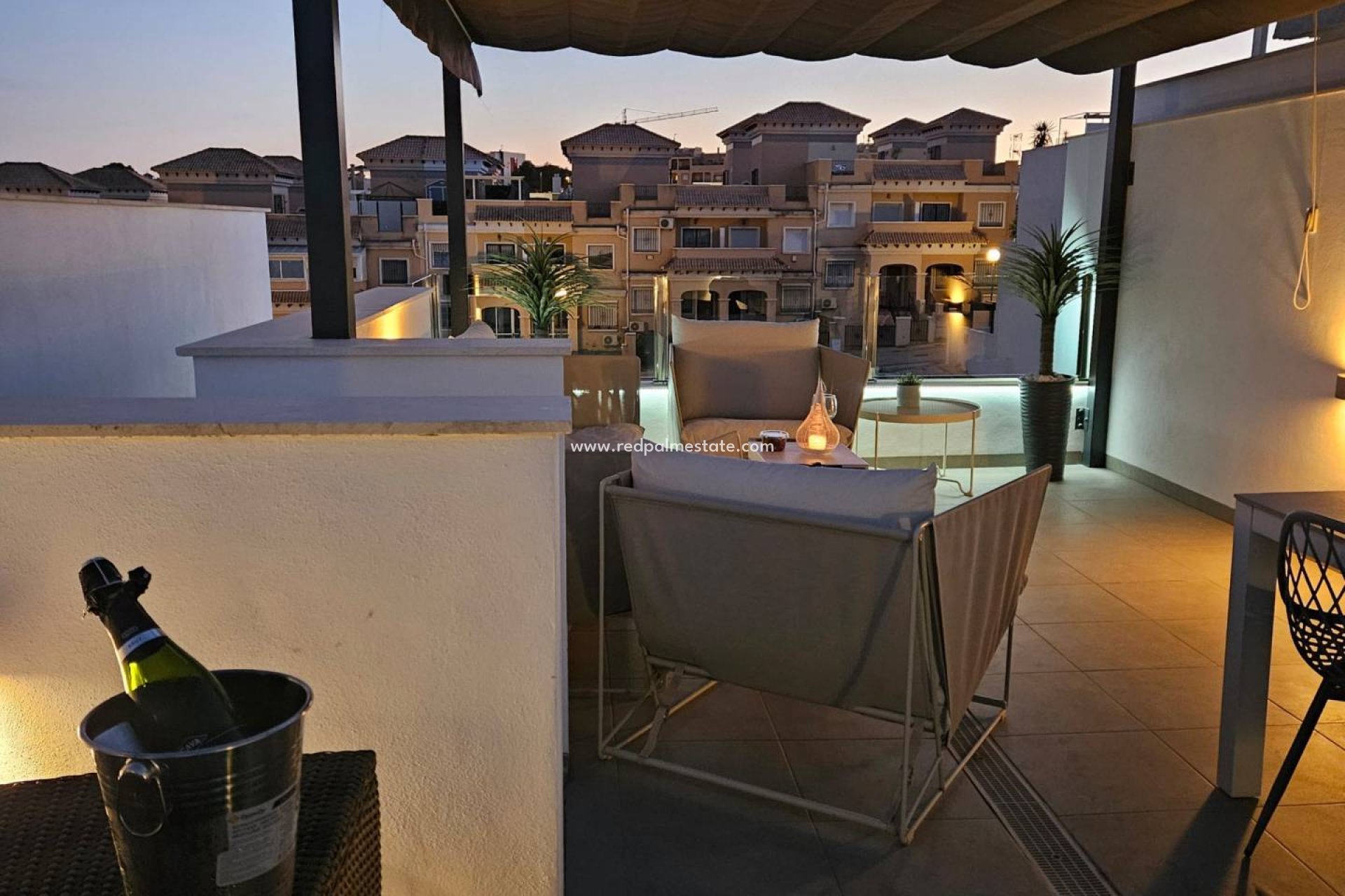 Revente - Villa -
Orihuela Costa - Villamartín