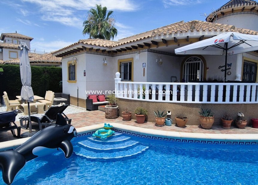 Revente - Villa -
Orihuela Costa - Villamartín