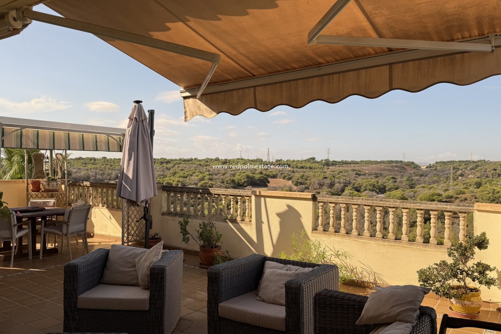 Revente - Villa -
Orihuela Costa - Villamartín