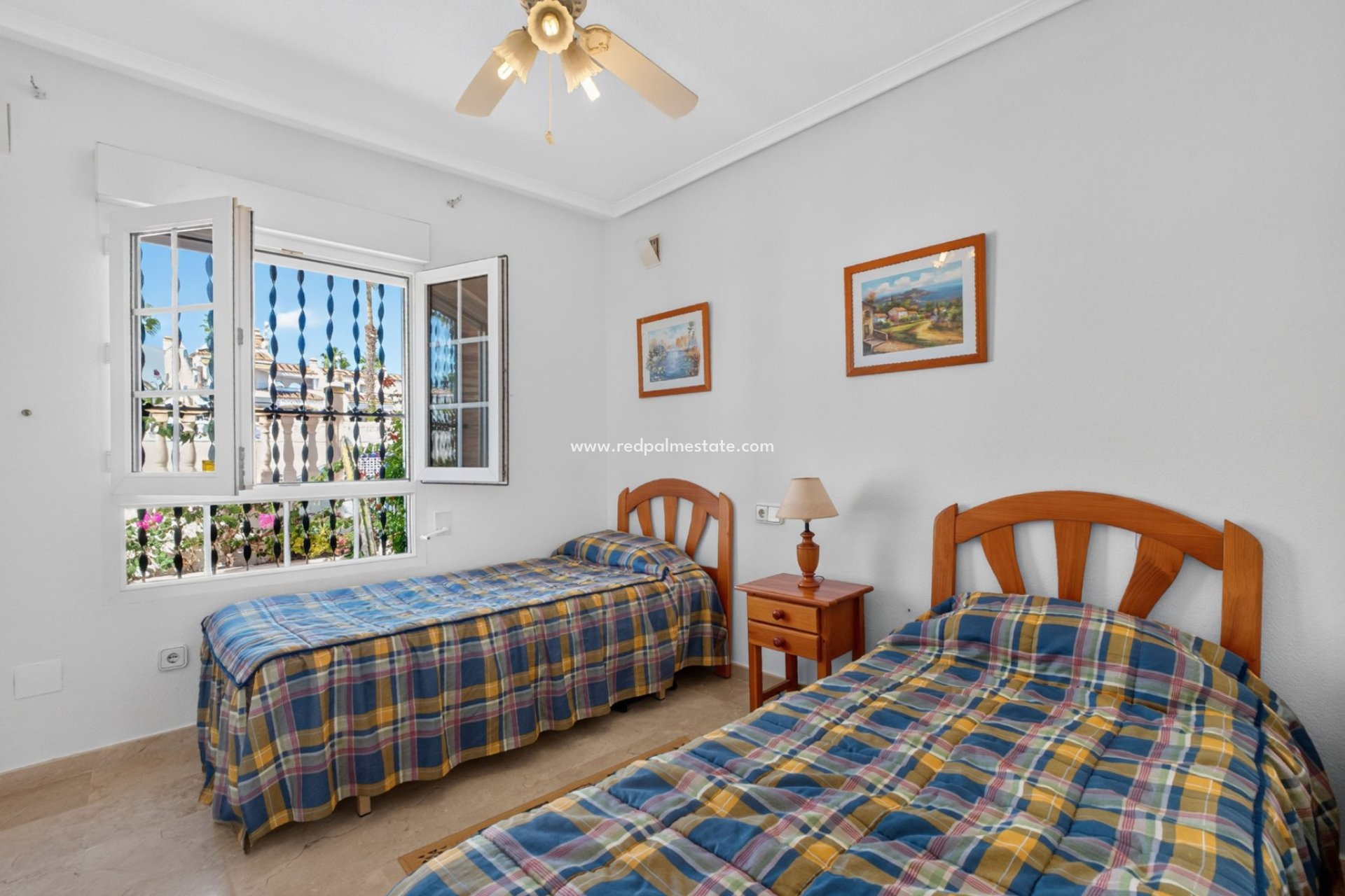 Revente - Villa -
Orihuela Costa - Villamartín