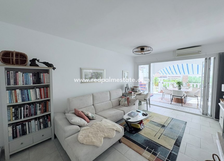 Revente - Villa -
Orihuela Costa - Villamartín