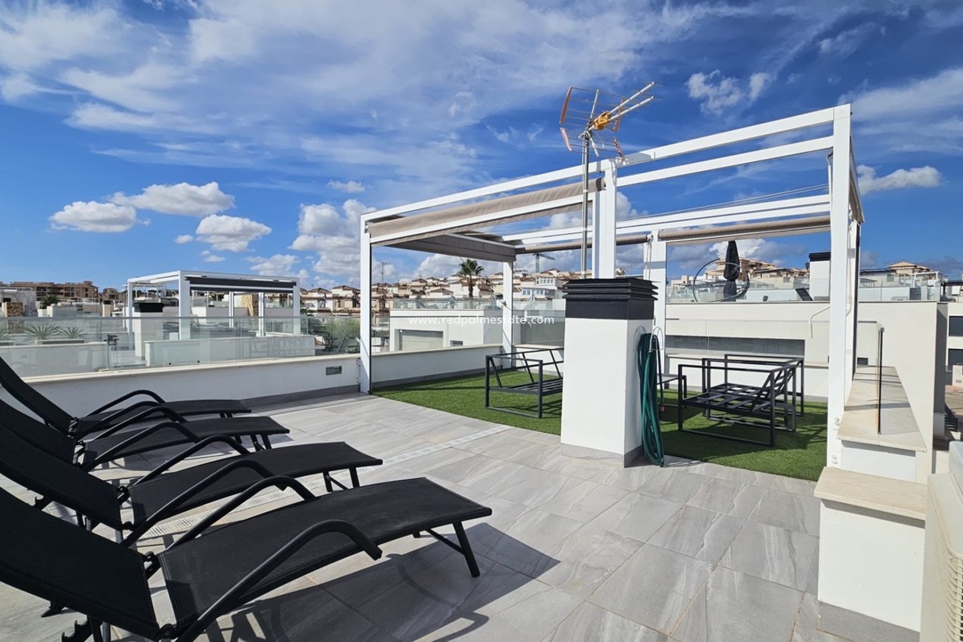 Revente - Villa -
Orihuela Costa - Villamartín