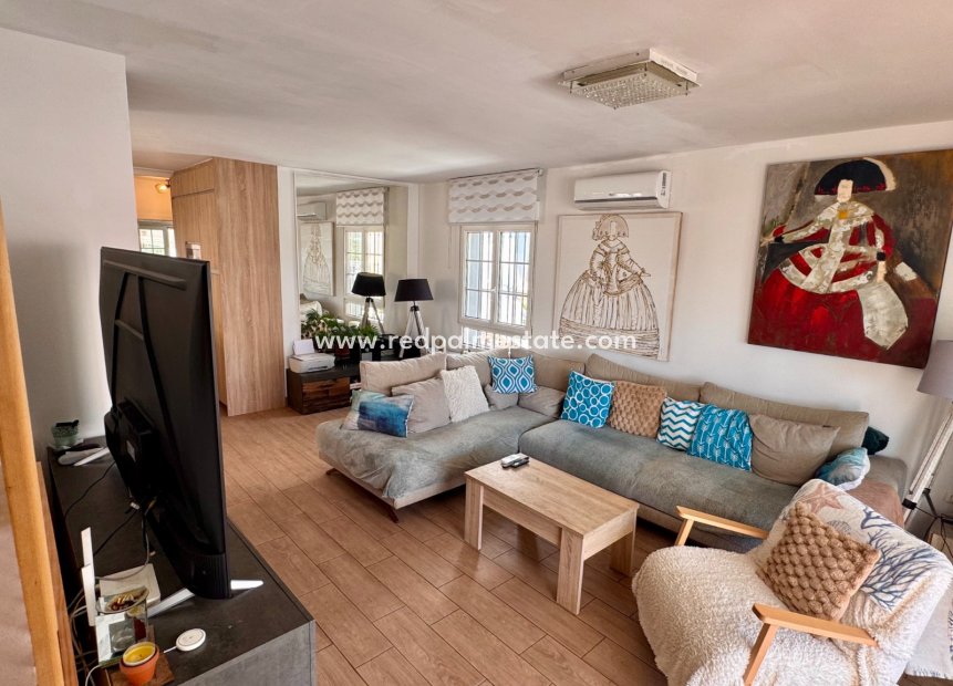 Revente - Villa -
Orihuela Costa - Villamartín