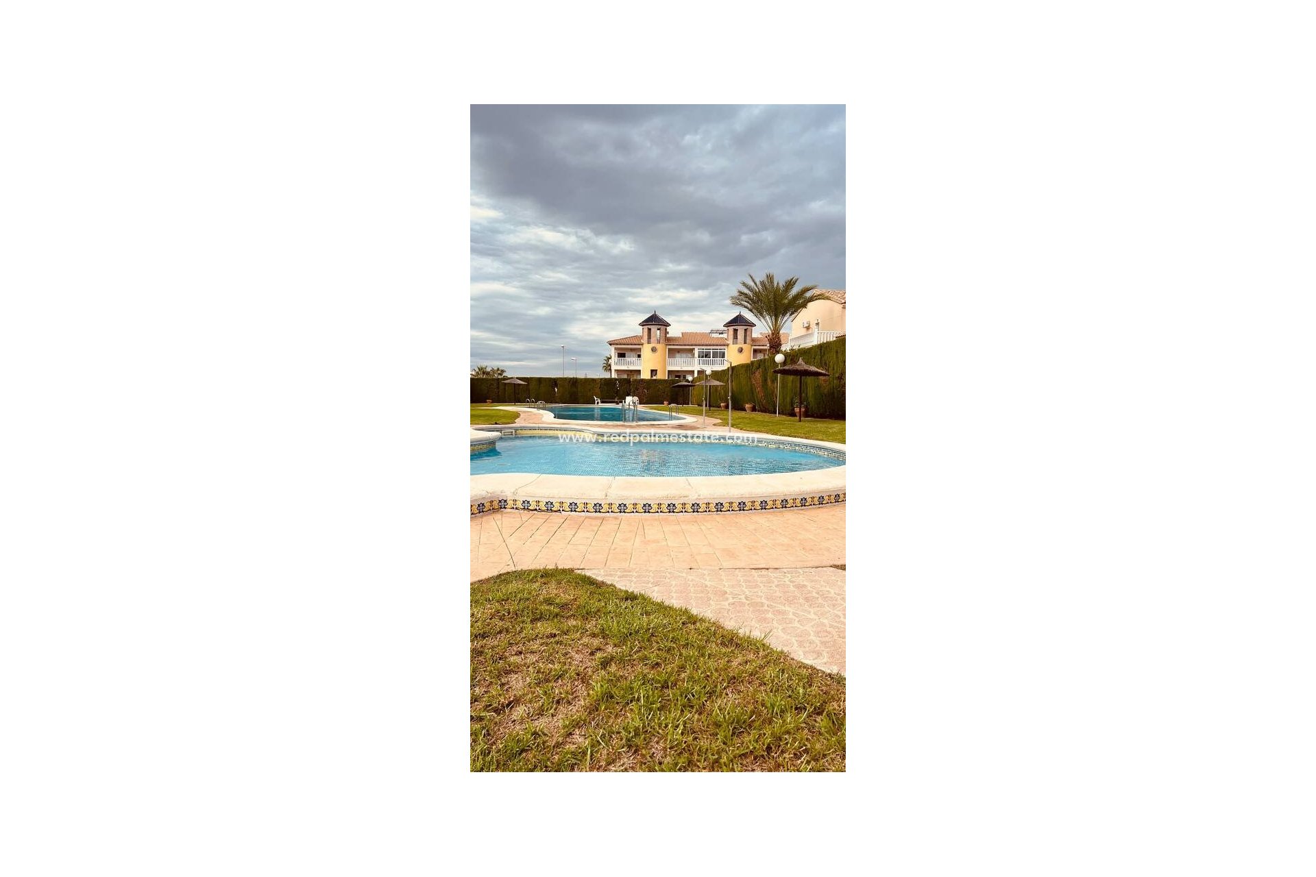 Revente - Villa -
Orihuela Costa - Villamartín
