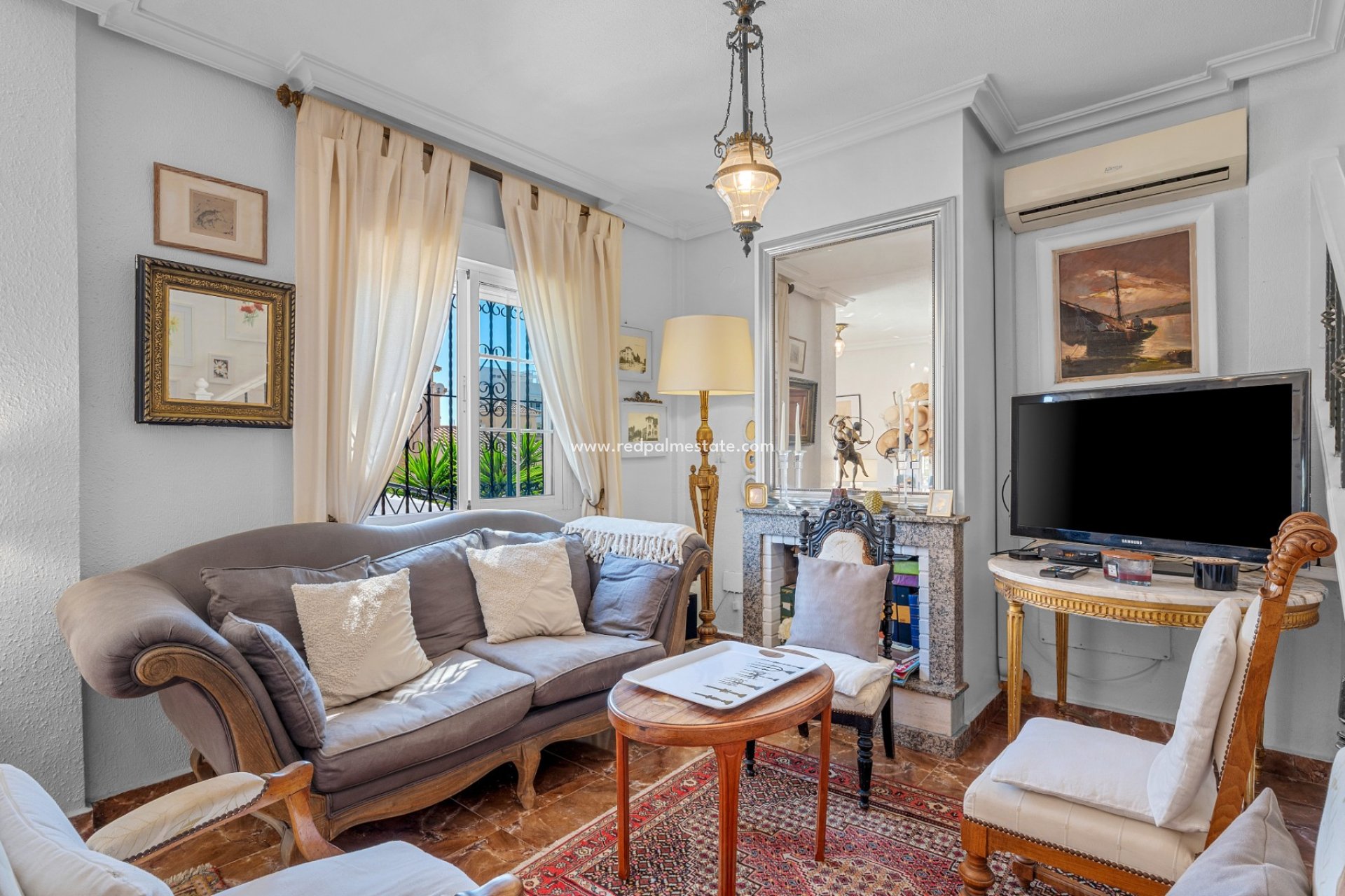 Revente - Villa -
Orihuela Costa - Villamartín