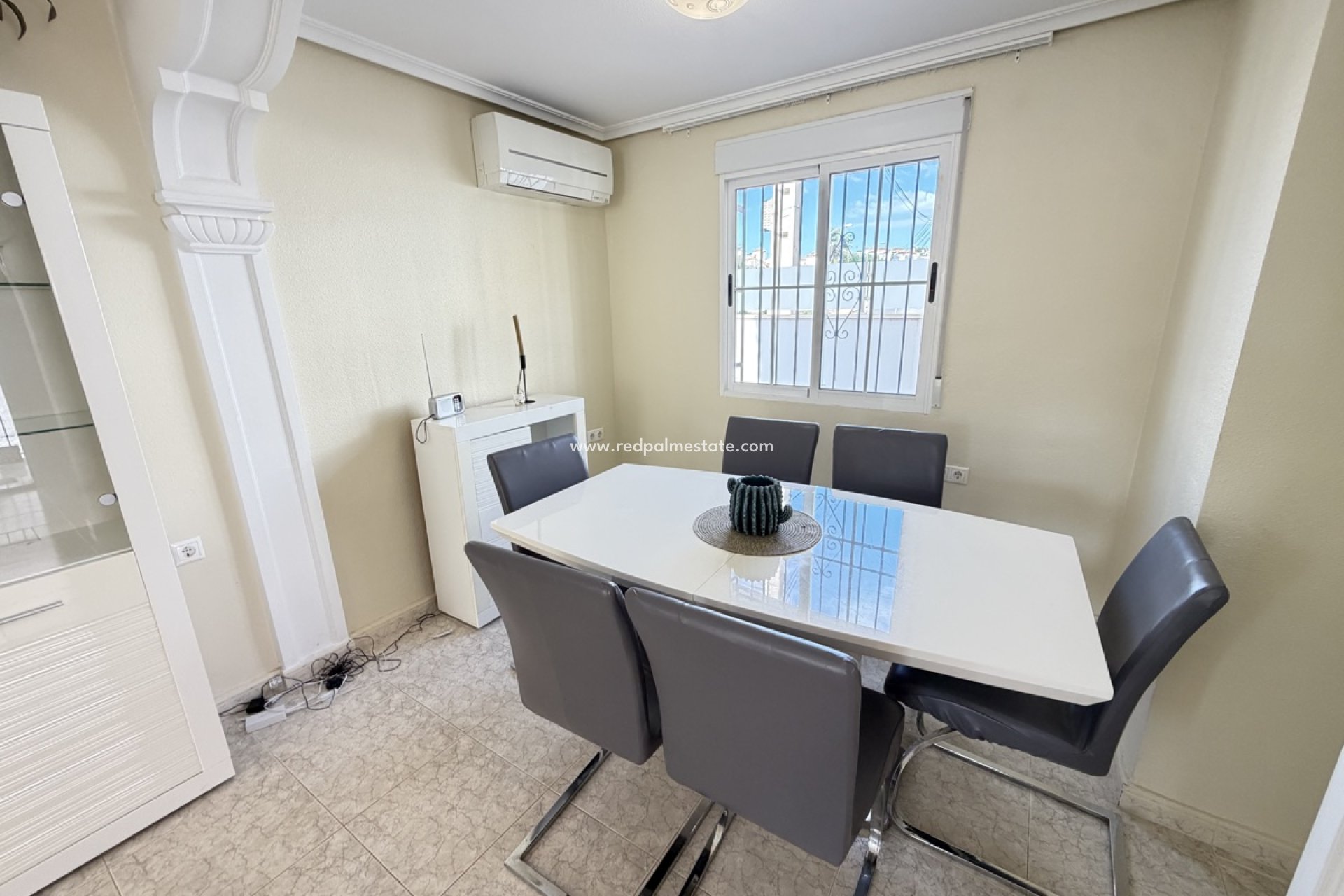 Revente - Villa -
Orihuela Costa - Villamartín