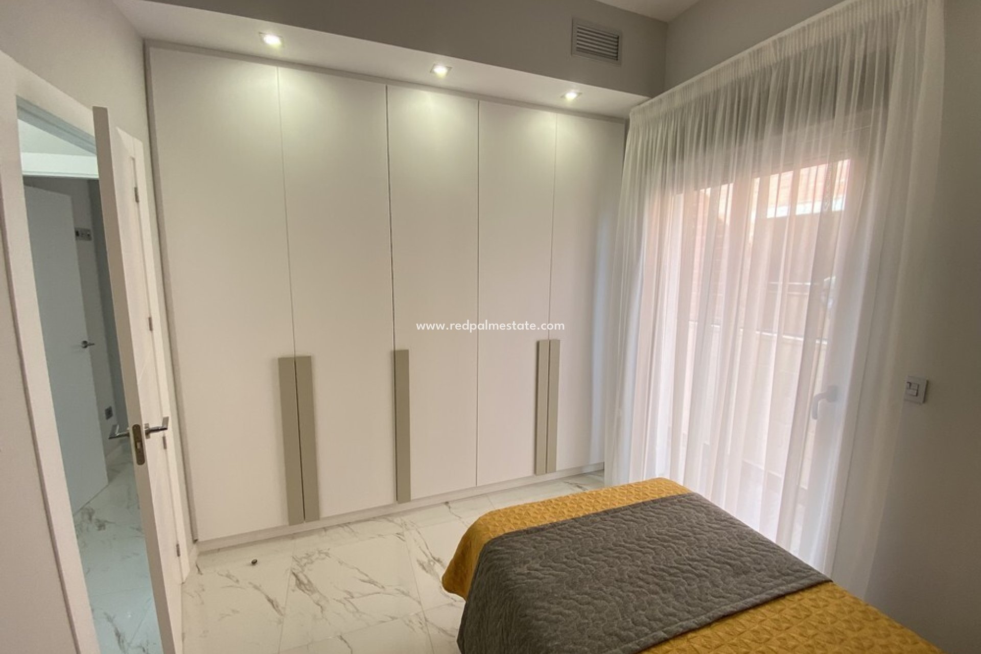 Revente - Villa -
Orihuela Costa - Villamartín