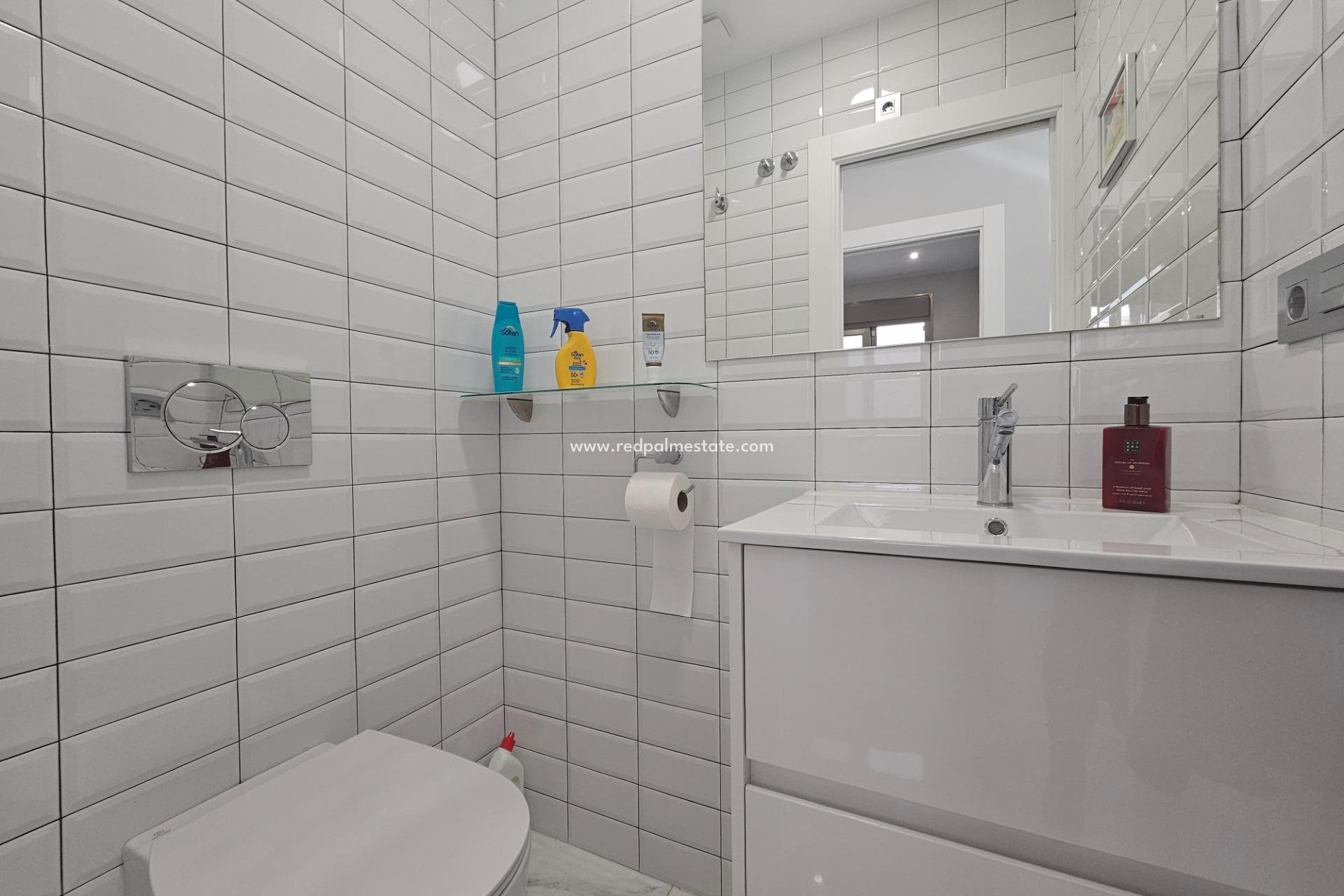 Revente - Villa -
Orihuela Costa - Villamartín