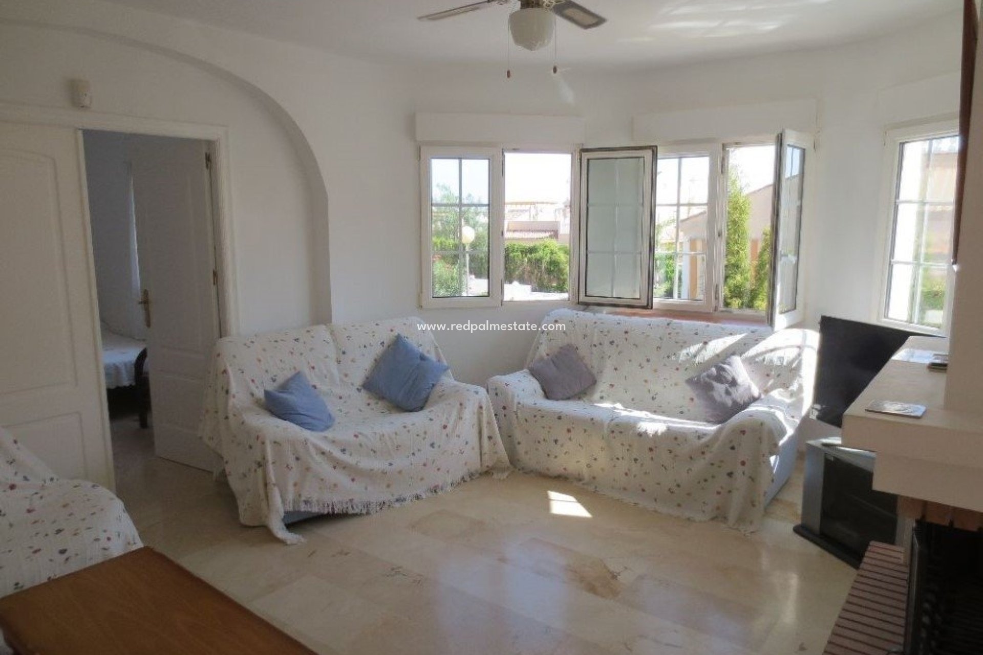 Revente - Villa -
Orihuela Costa - Villamartín