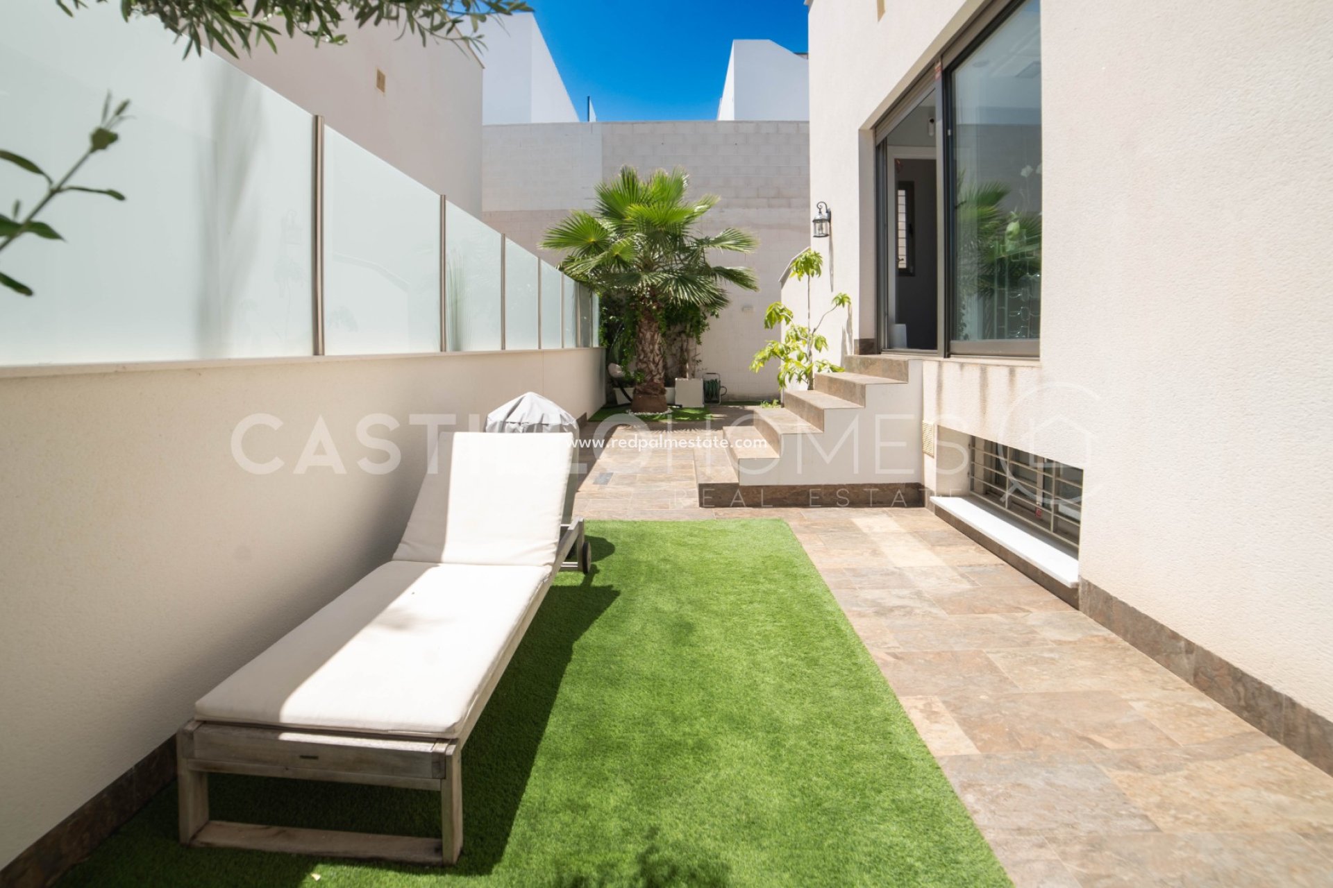 Revente - Villa -
Orihuela Costa - Villamartín